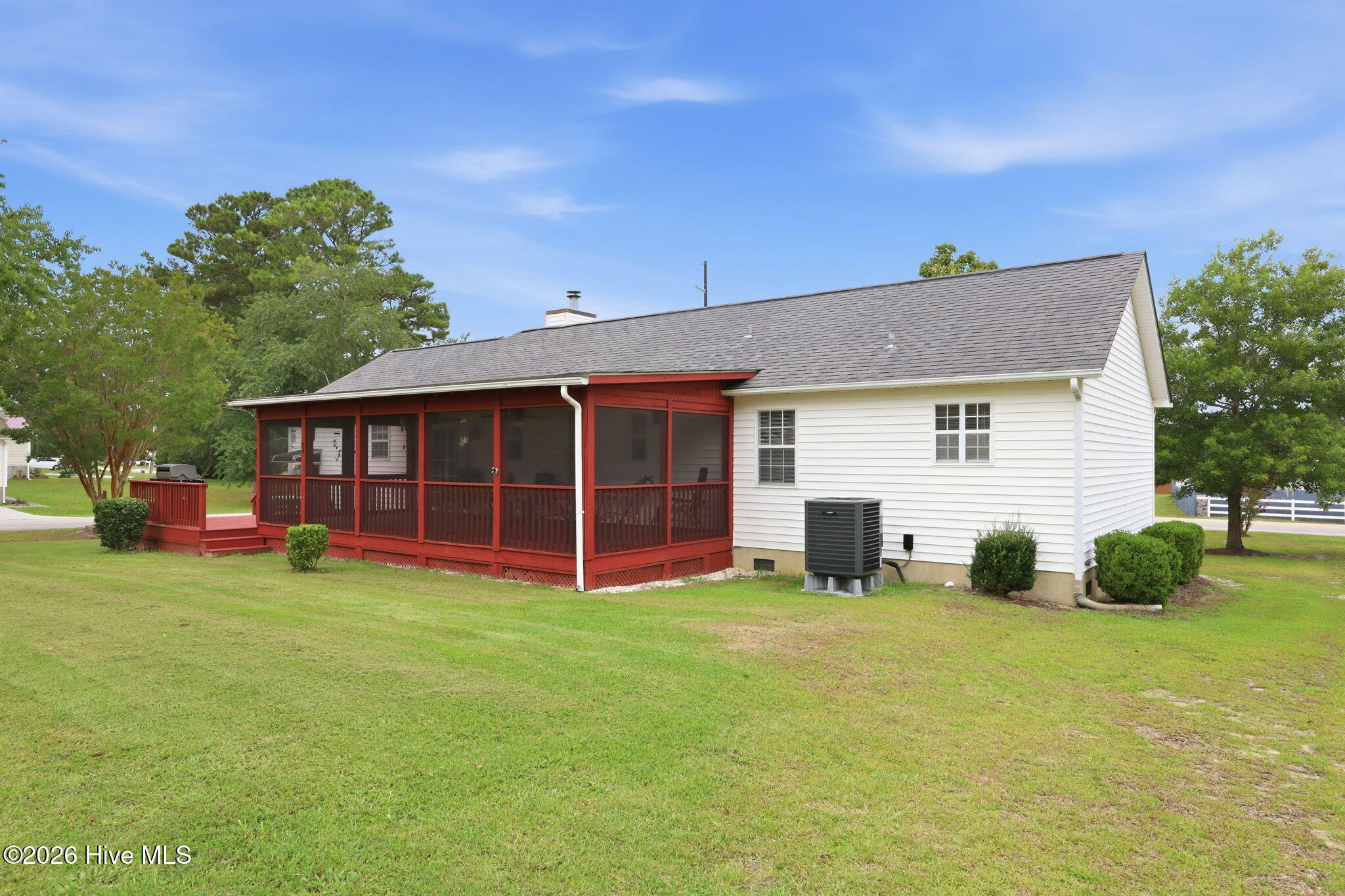 803 Wood Creek Drive Property Photo 6