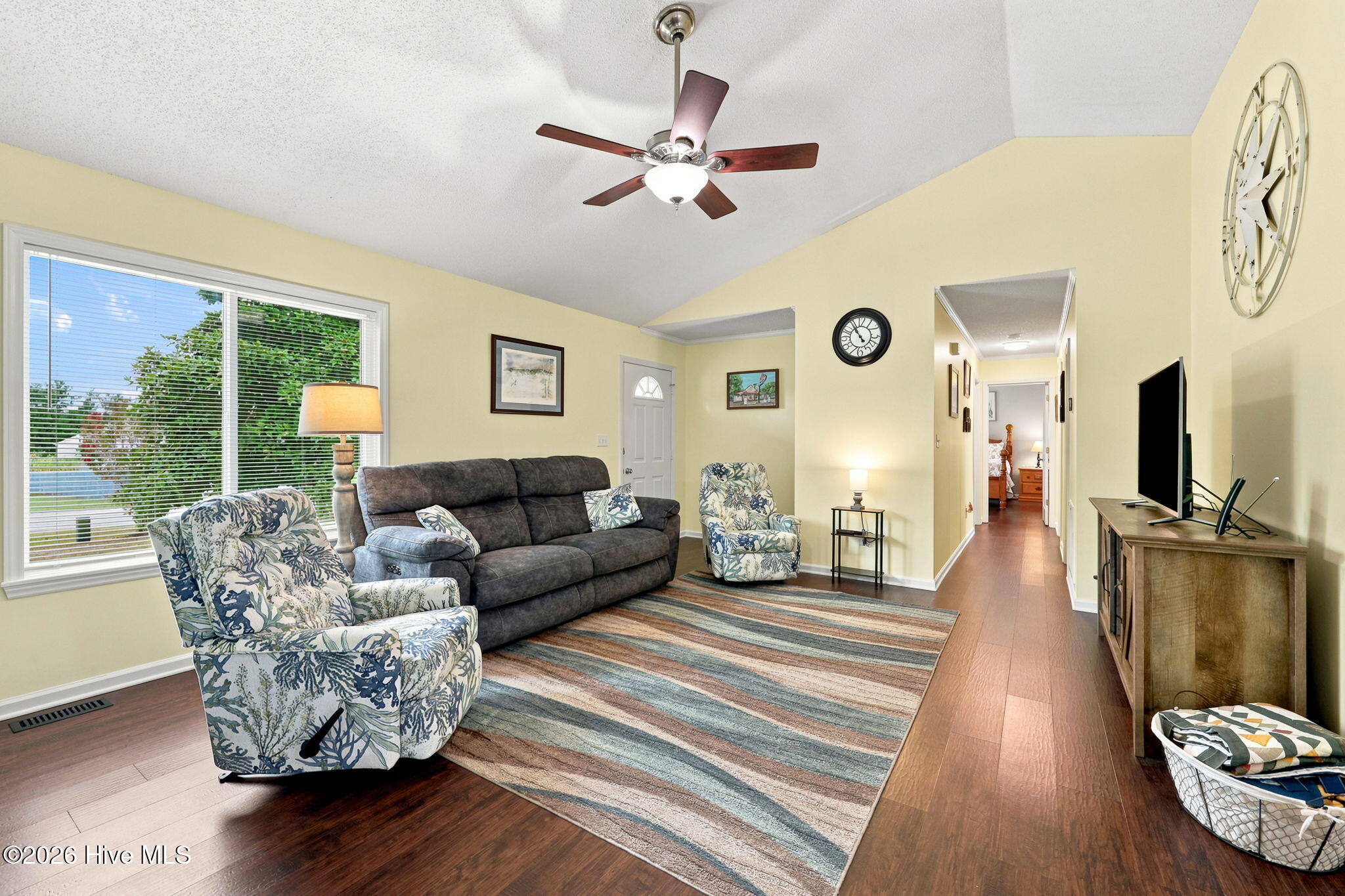 803 Wood Creek Drive Property Photo 13