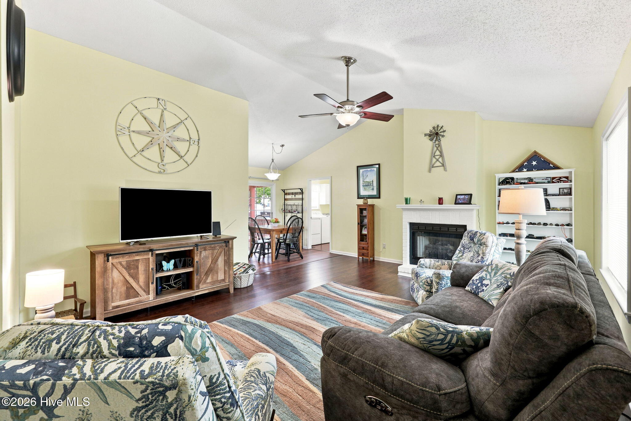 803 Wood Creek Drive Property Photo 15