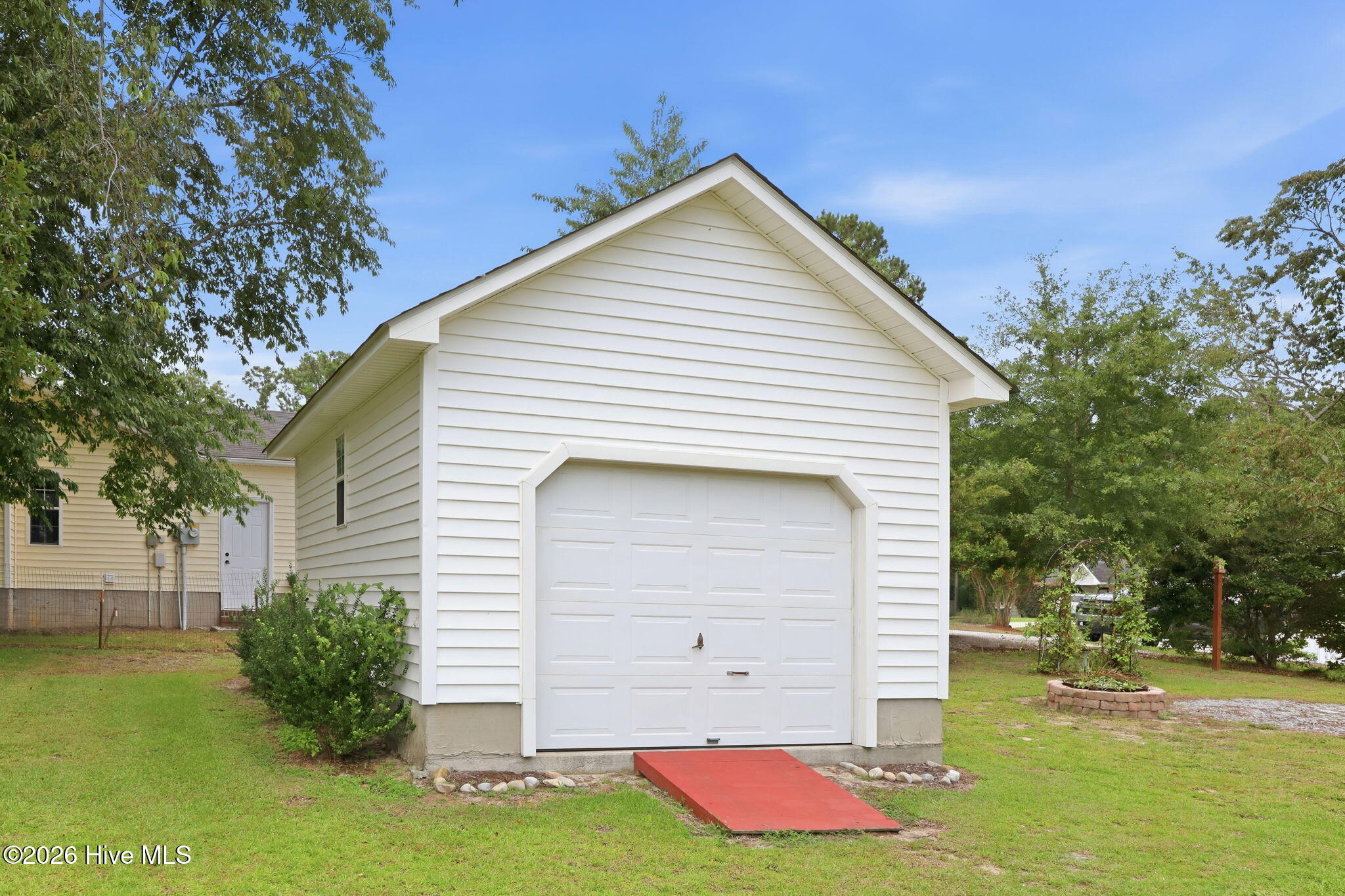 803 Wood Creek Drive Property Photo 39