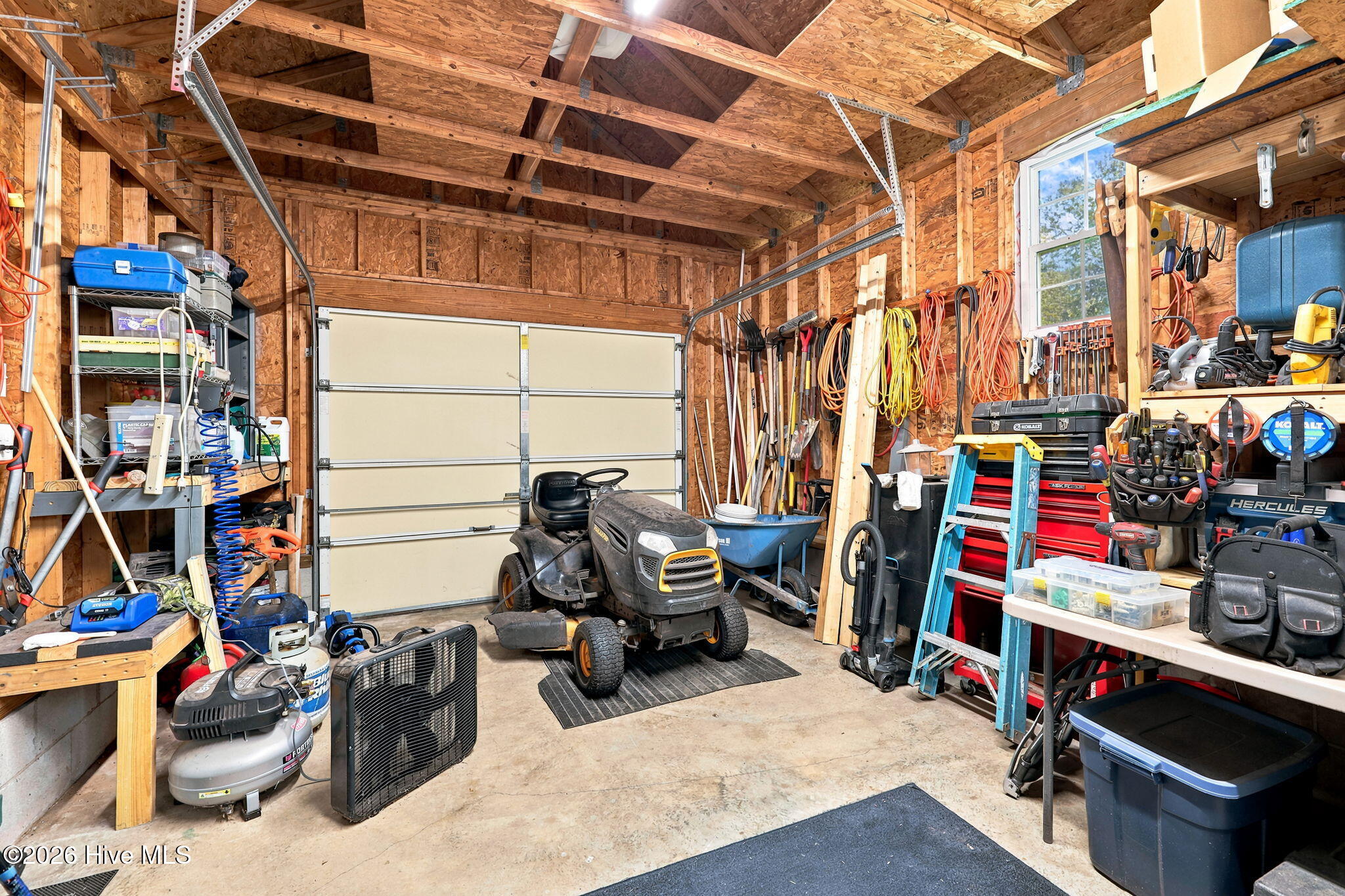 803 Wood Creek Drive Property Photo 42