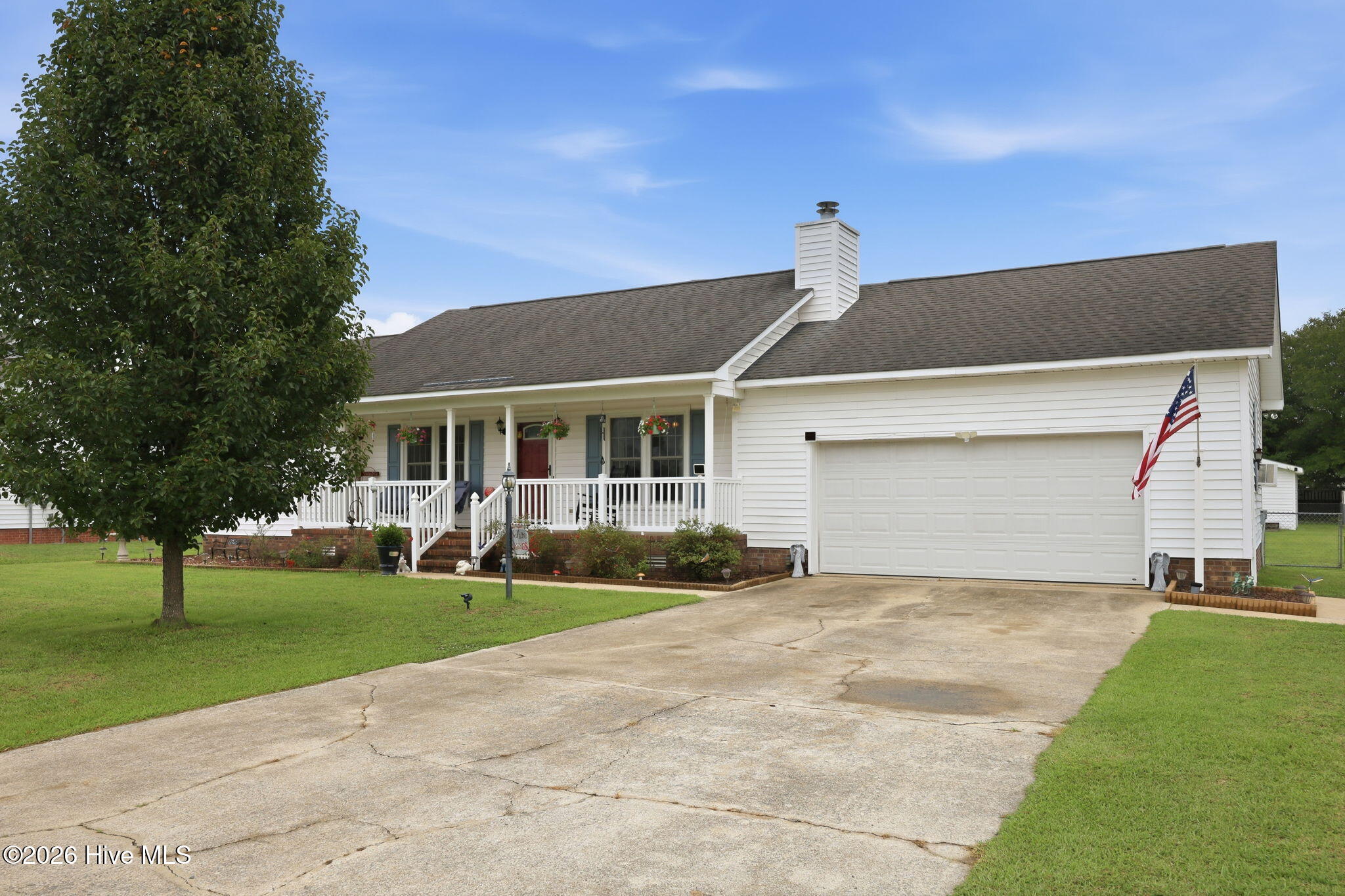 2345 Mayfield Drive Property Photo 2