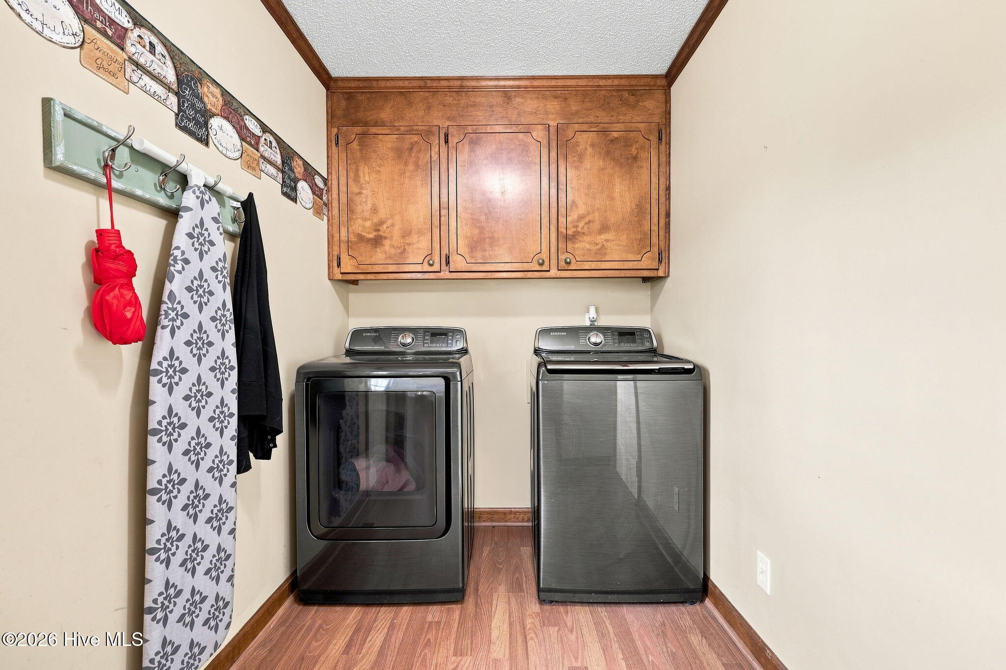 2345 Mayfield Drive Property Photo 10
