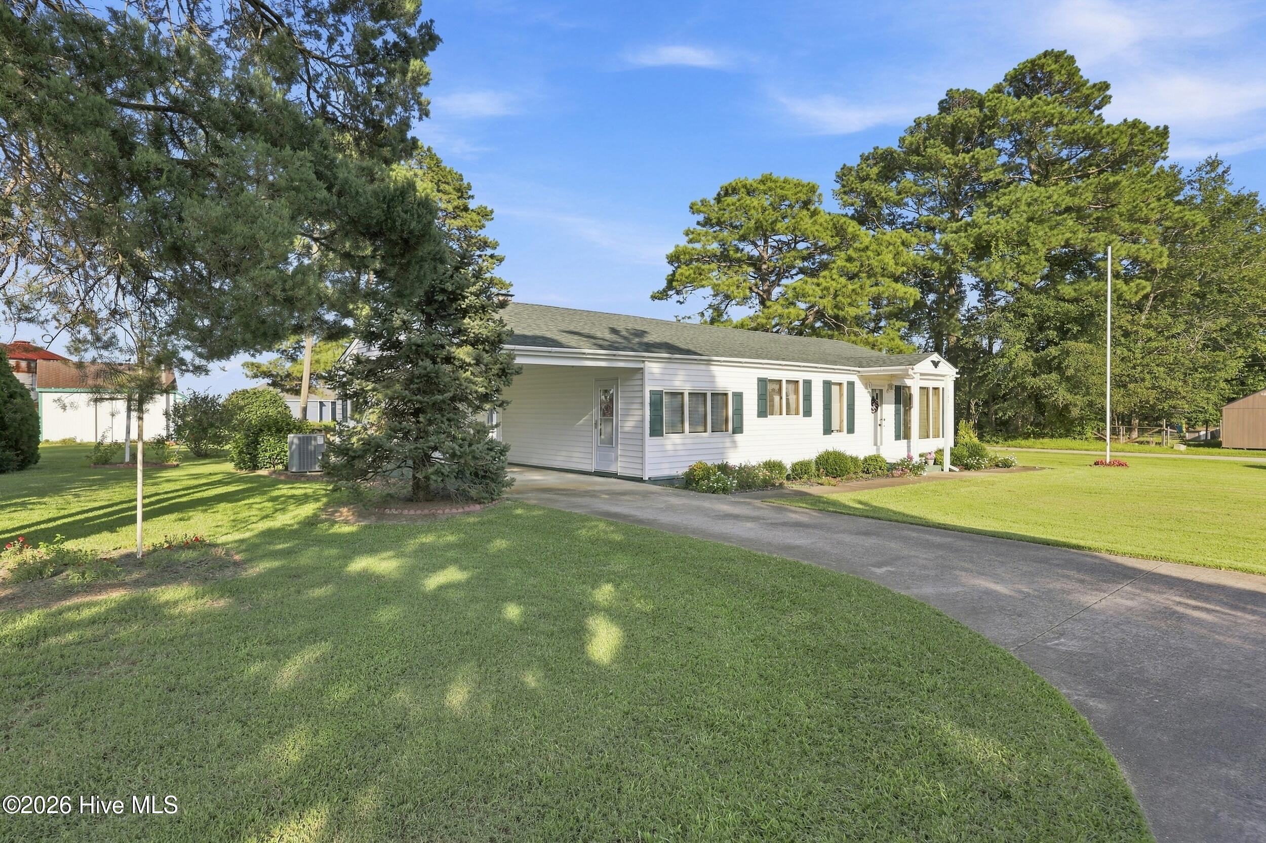 507 Narrow Shore Road Property Photo 3