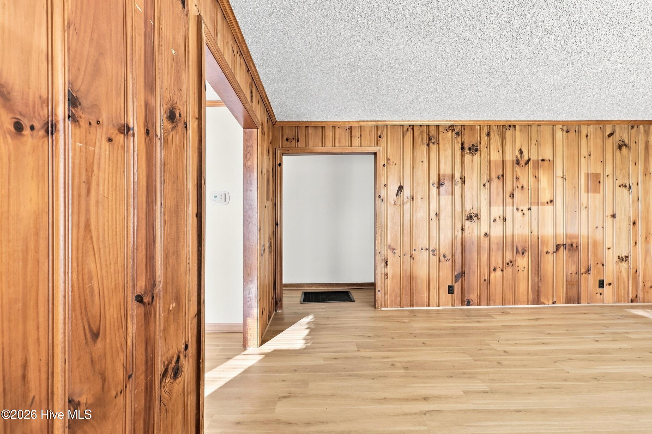 507 Narrow Shore Road Property Photo 13