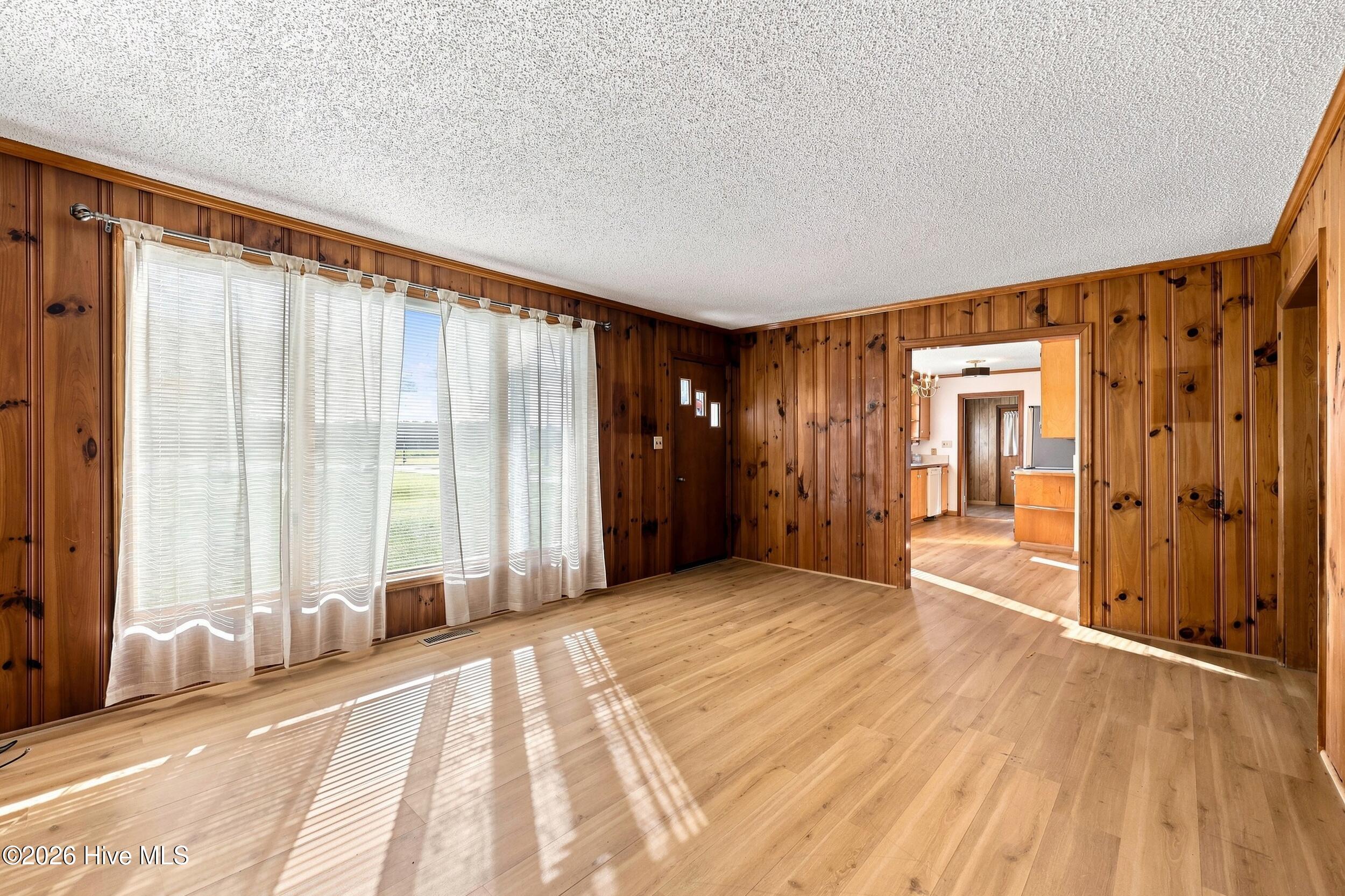 507 Narrow Shore Road Property Photo 15