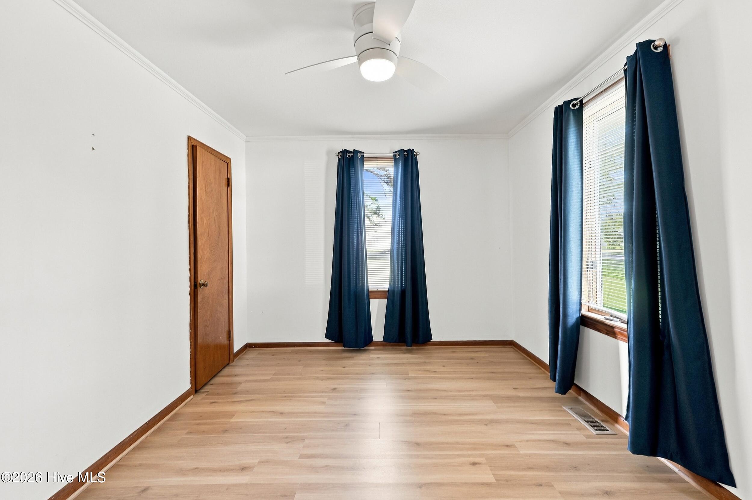 507 Narrow Shore Road Property Photo 16