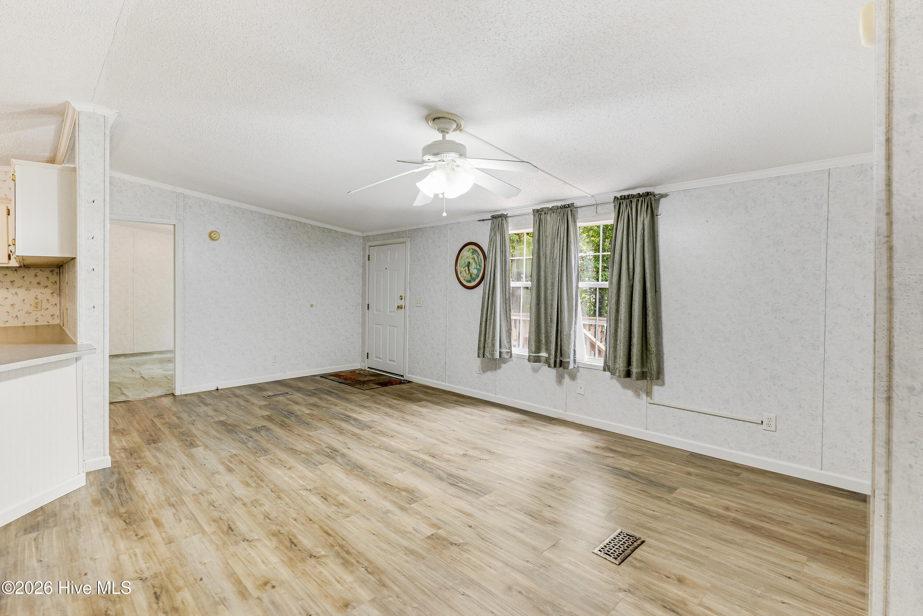 6224 Twin Oaks Drive Nw Property Photo 8