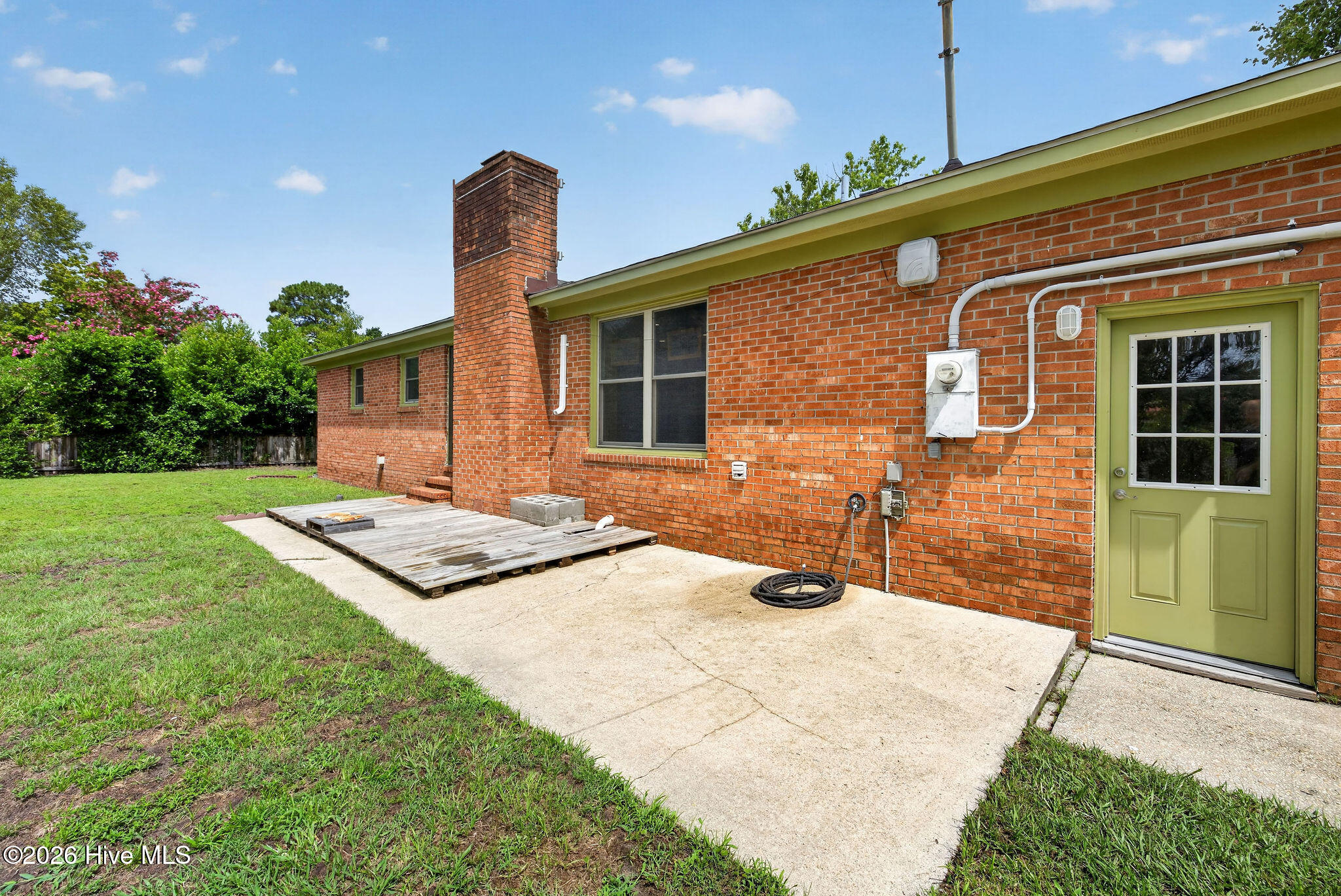 5010 Lord Tennyson Road Property Photo 12