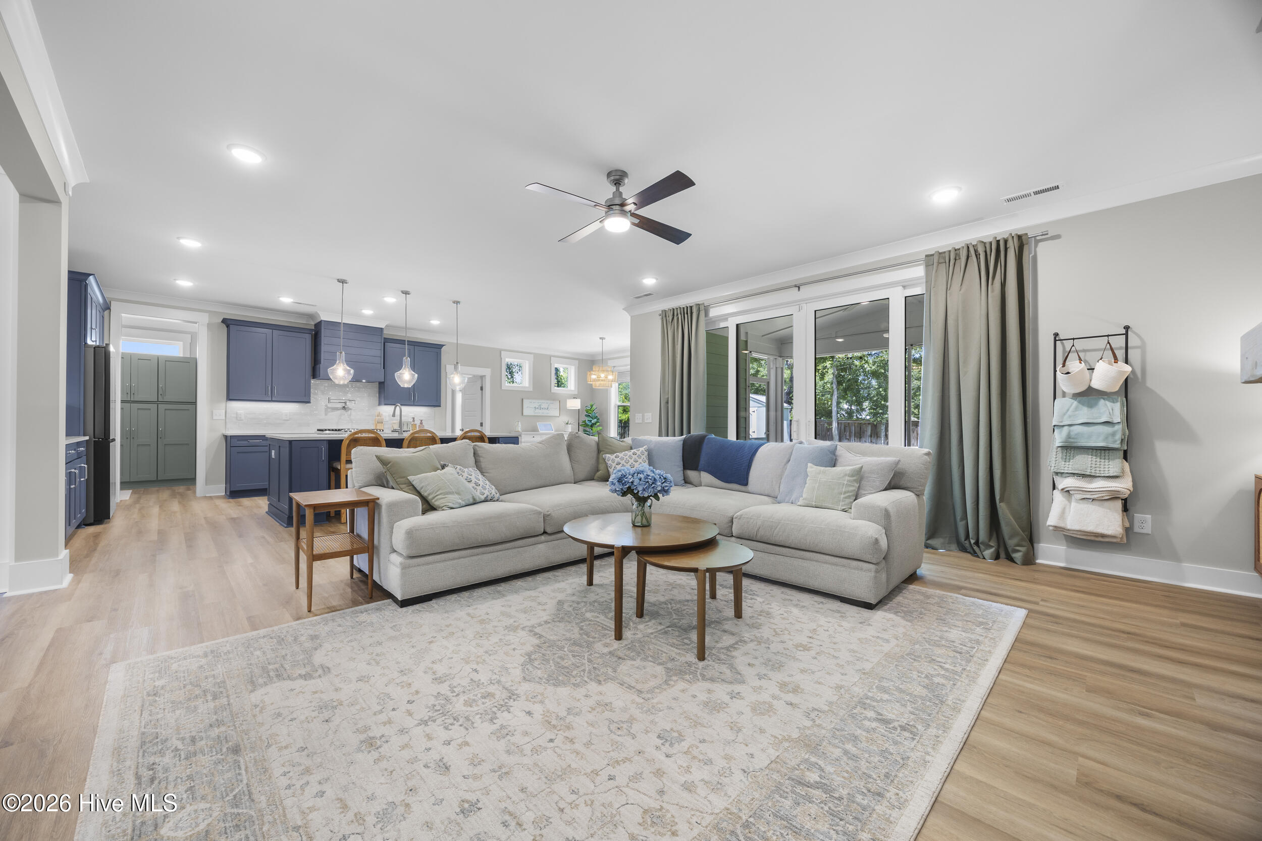 433 Sailor Sky Way Property Photo 14
