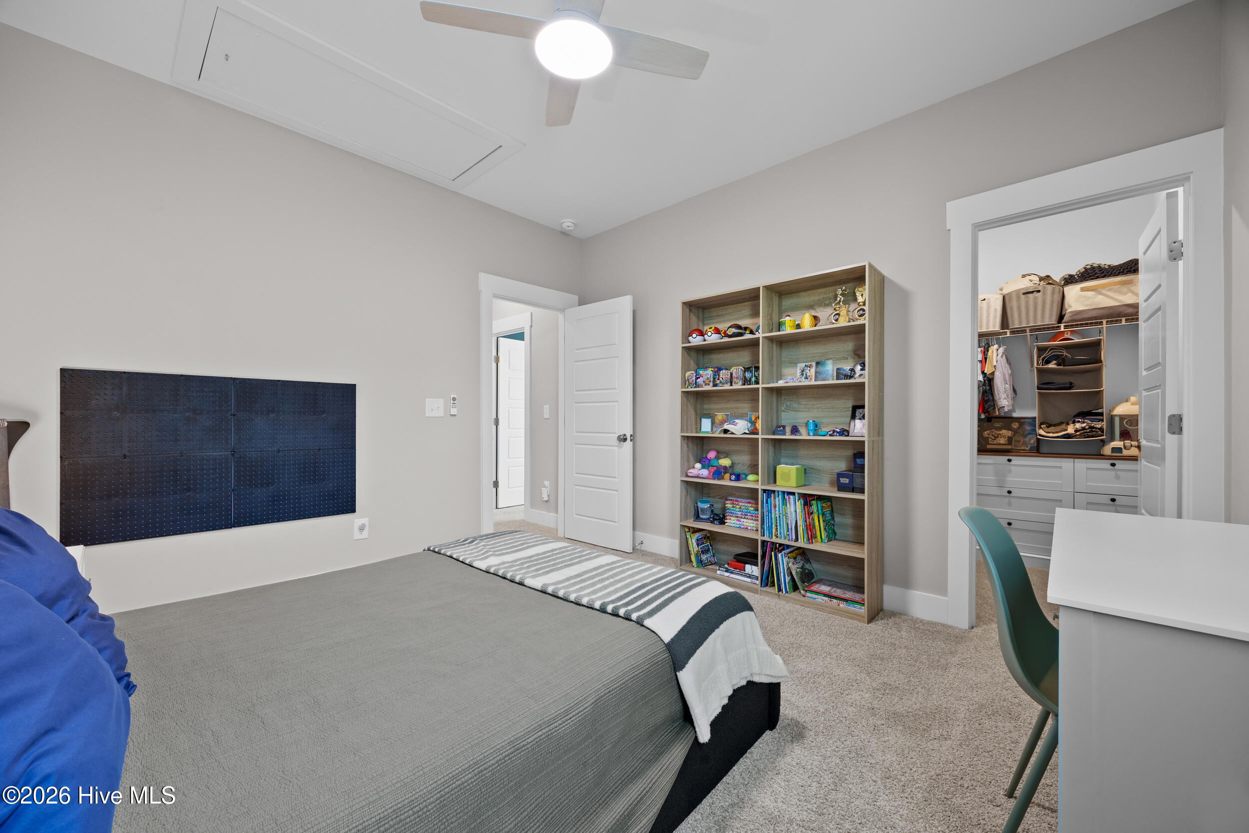 433 Sailor Sky Way Property Photo 46