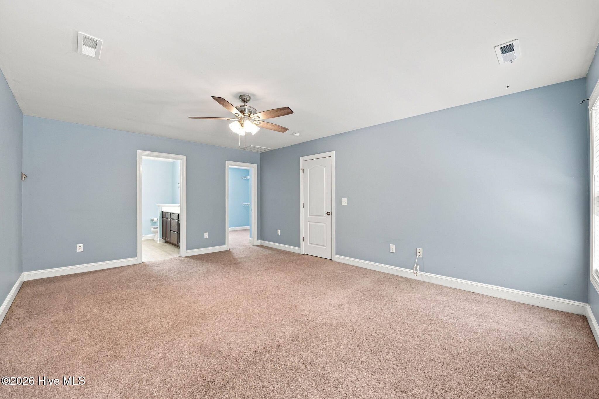 128 Hunting Wood Lane Property Photo 10