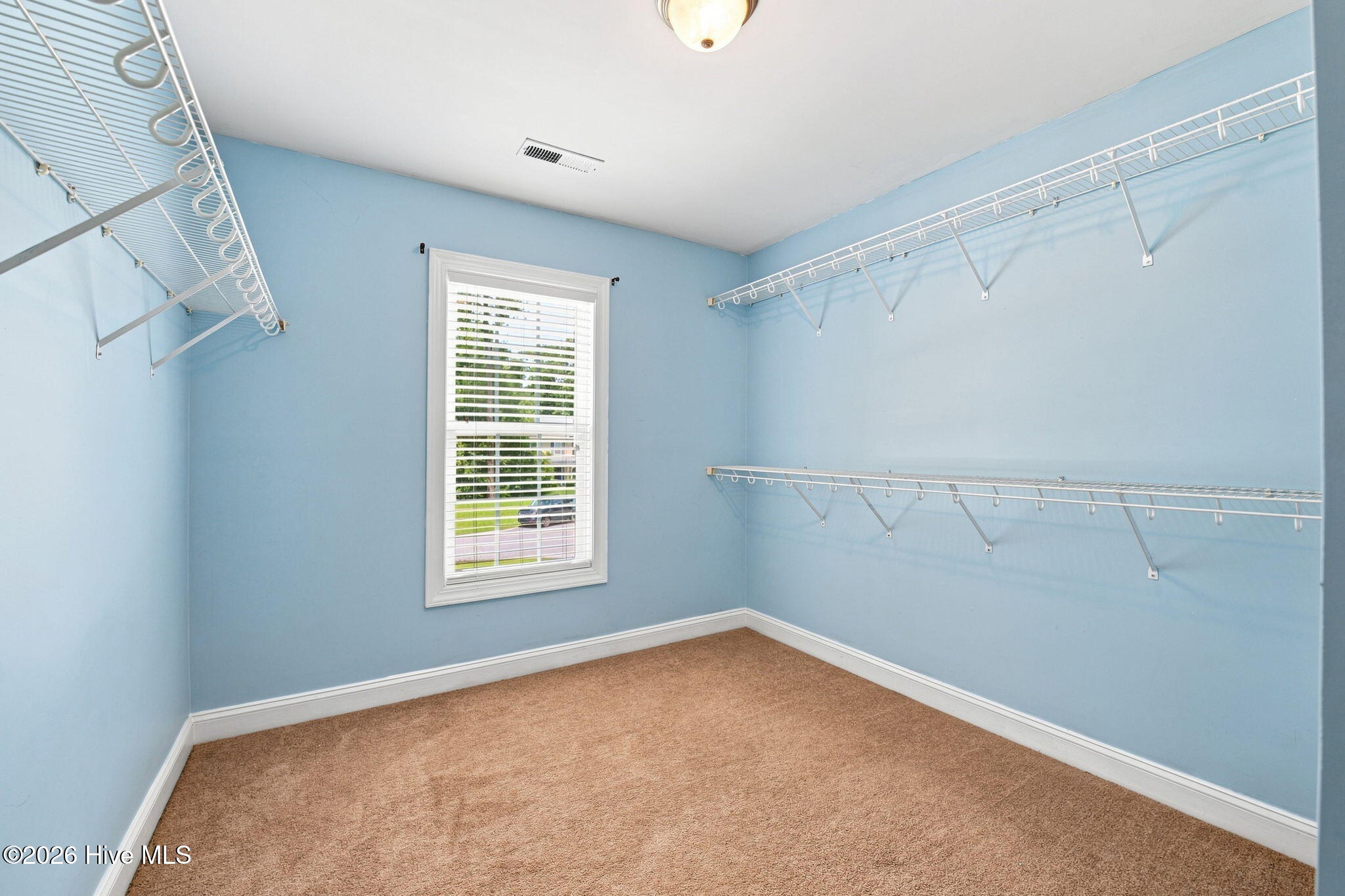 128 Hunting Wood Lane Property Photo 11