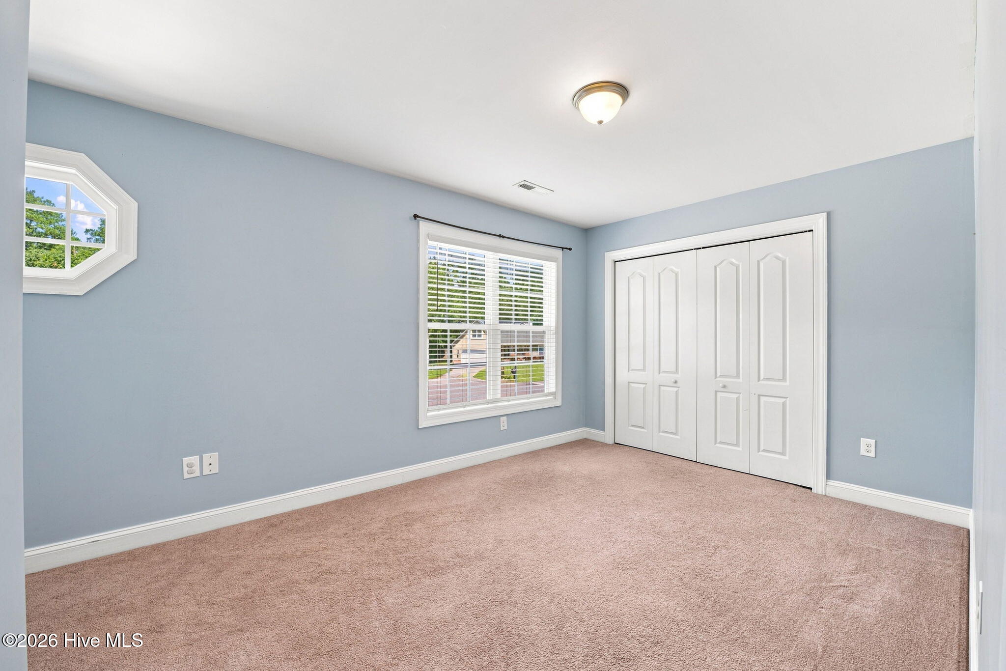 128 Hunting Wood Lane Property Photo 15