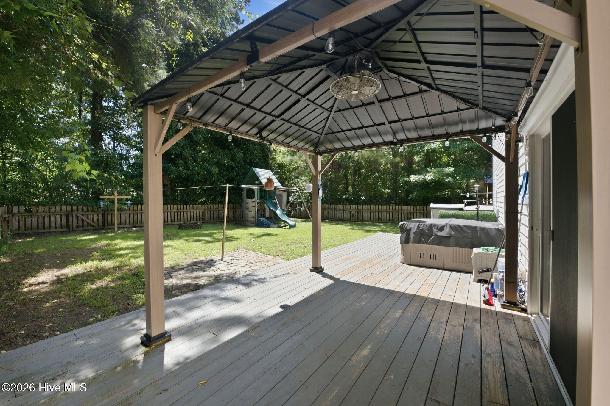 128 Hunting Wood Lane Property Photo 26