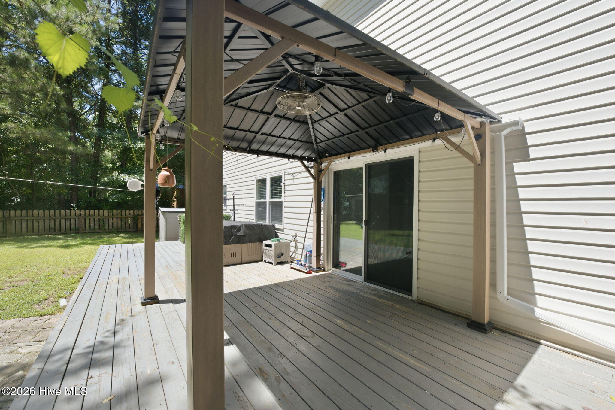 128 Hunting Wood Lane Property Photo 27