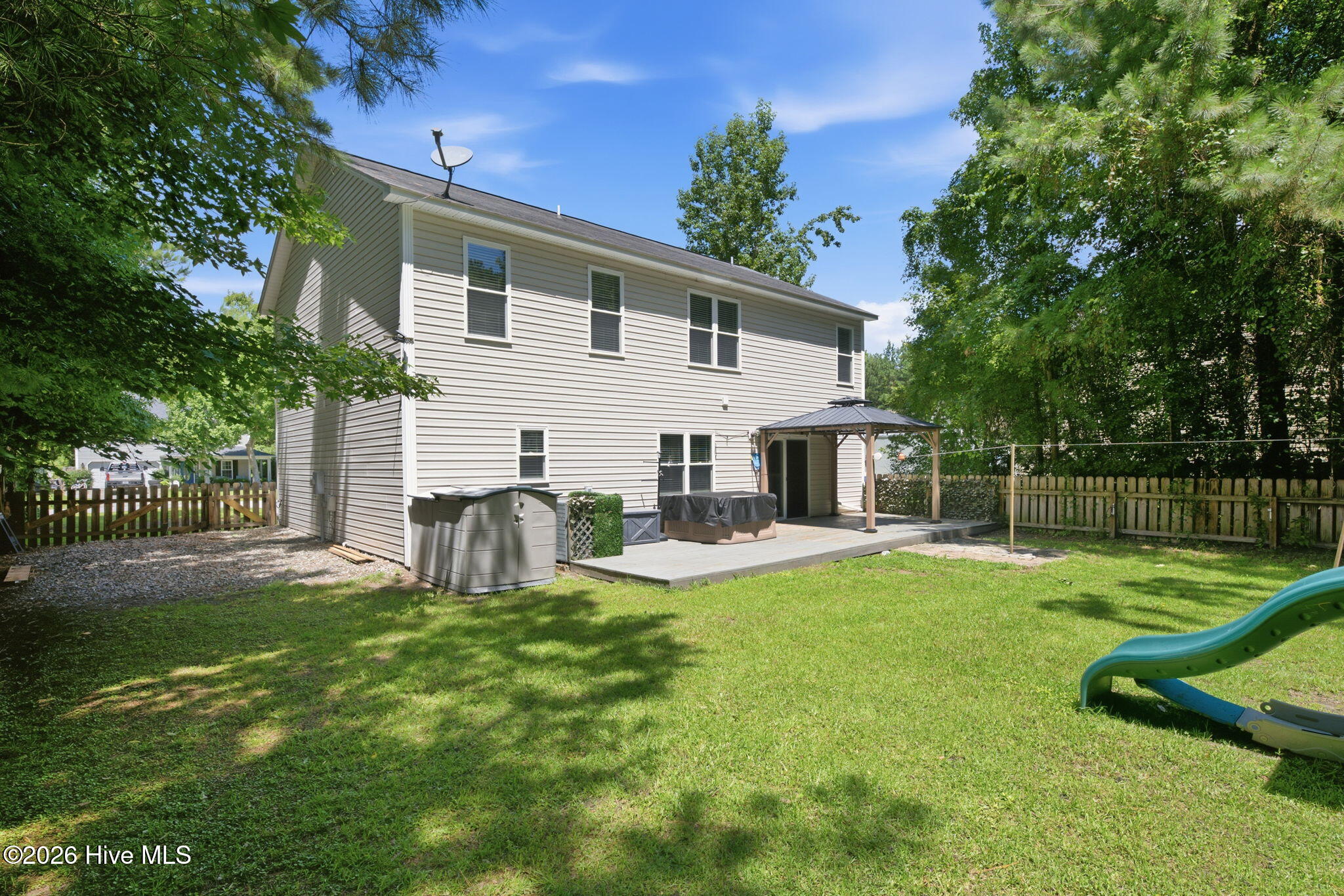 128 Hunting Wood Lane Property Photo 30
