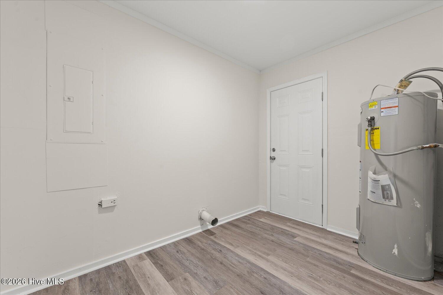 3332 Young Forest Drive Property Photo 8