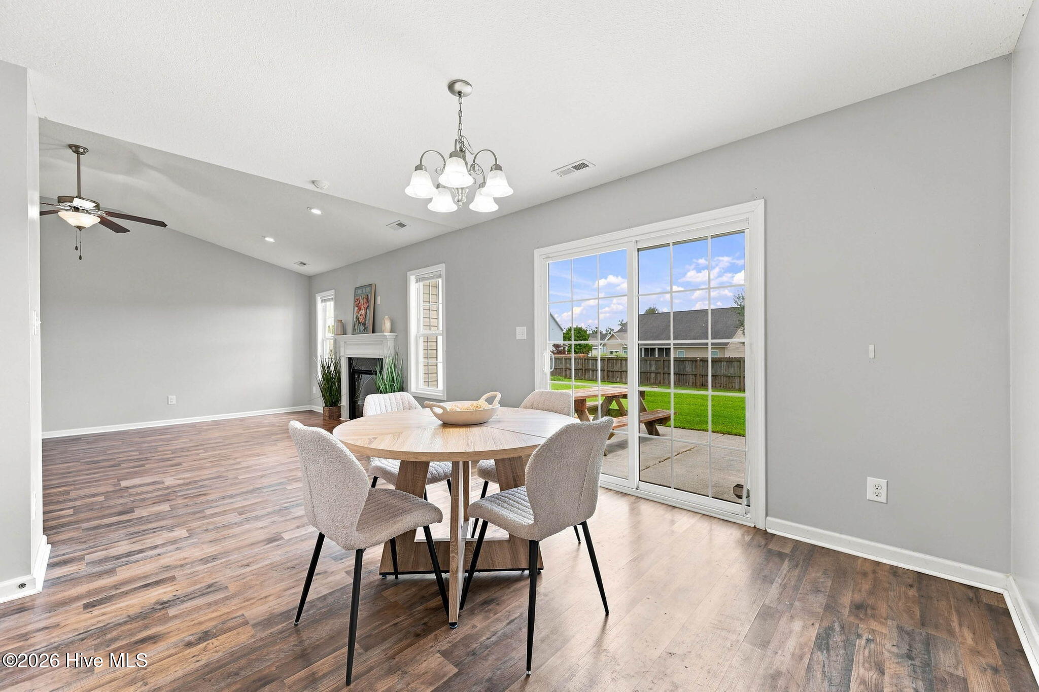 102 Prelude Drive Property Photo 6
