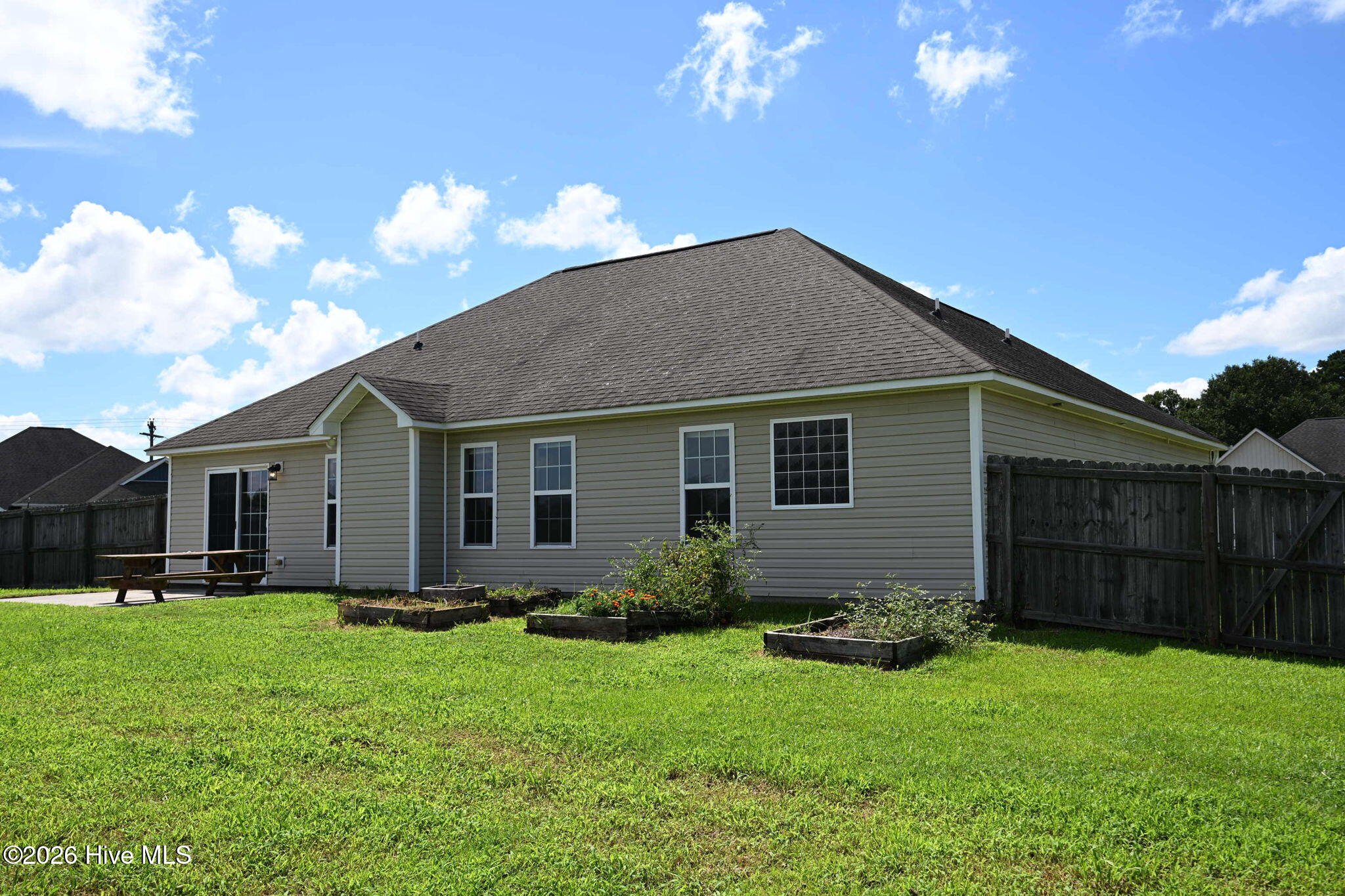 102 Prelude Drive Property Photo 31