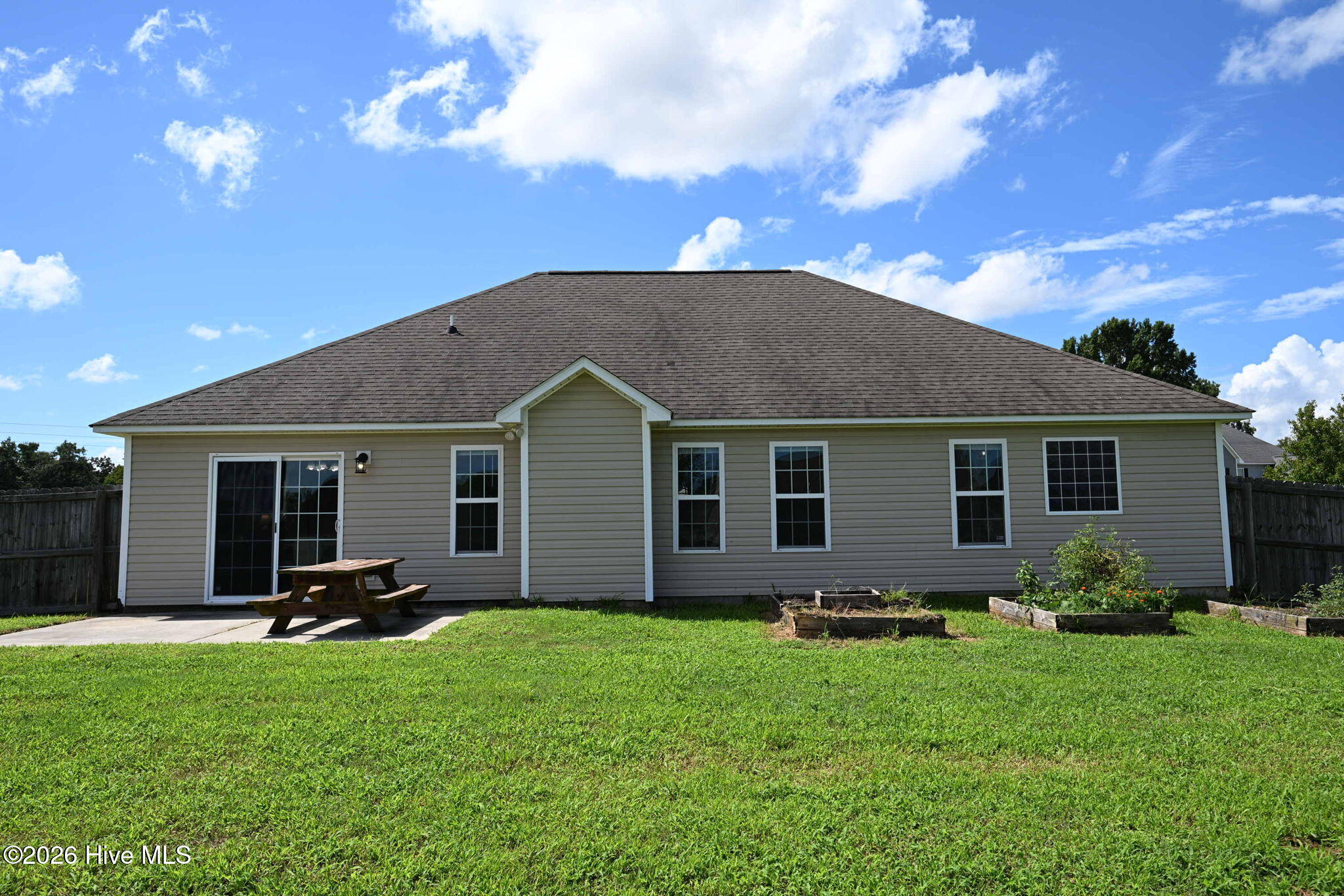 102 Prelude Drive Property Photo 32