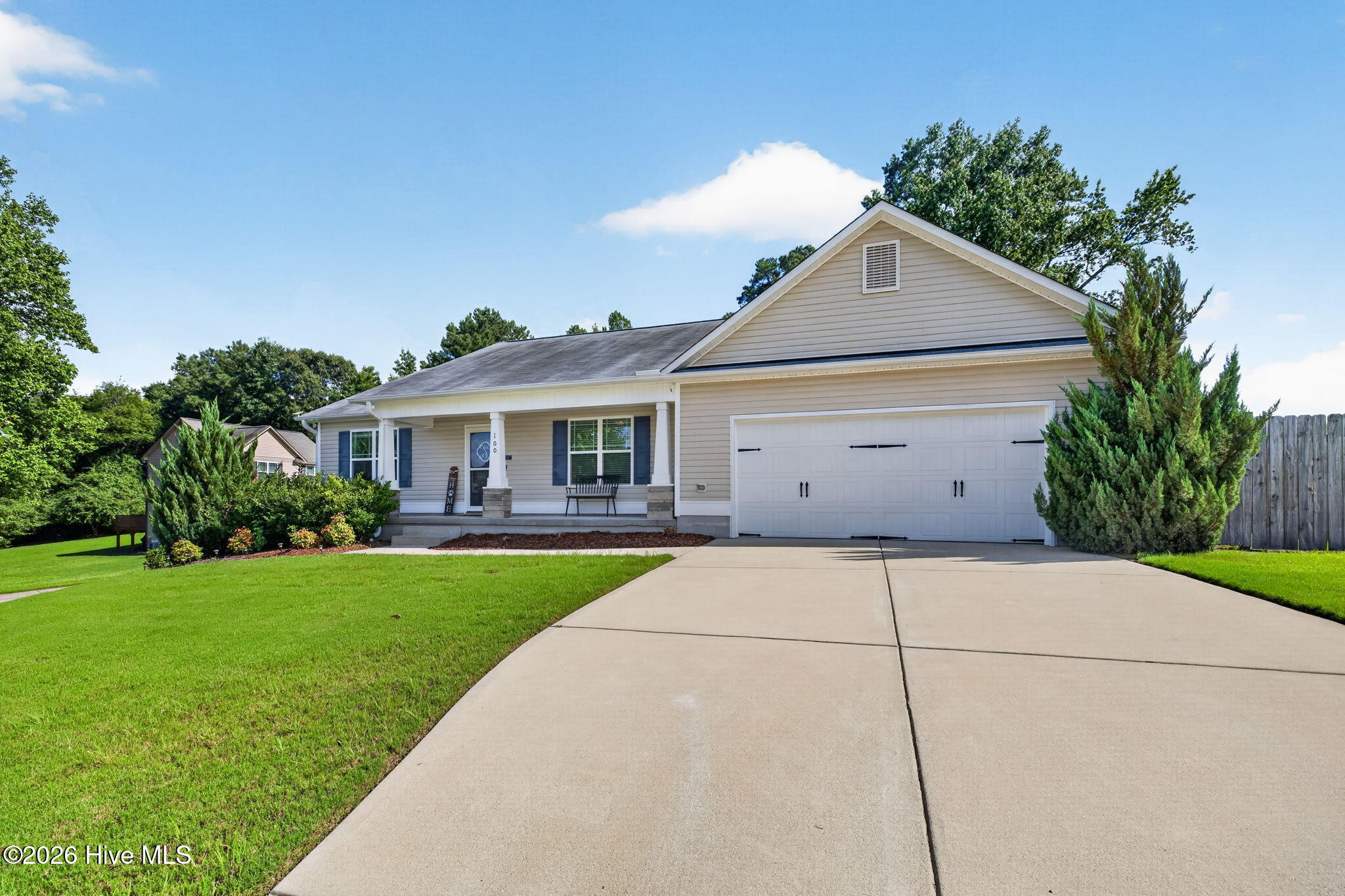 100 Belle Meade Court Property Photo 2