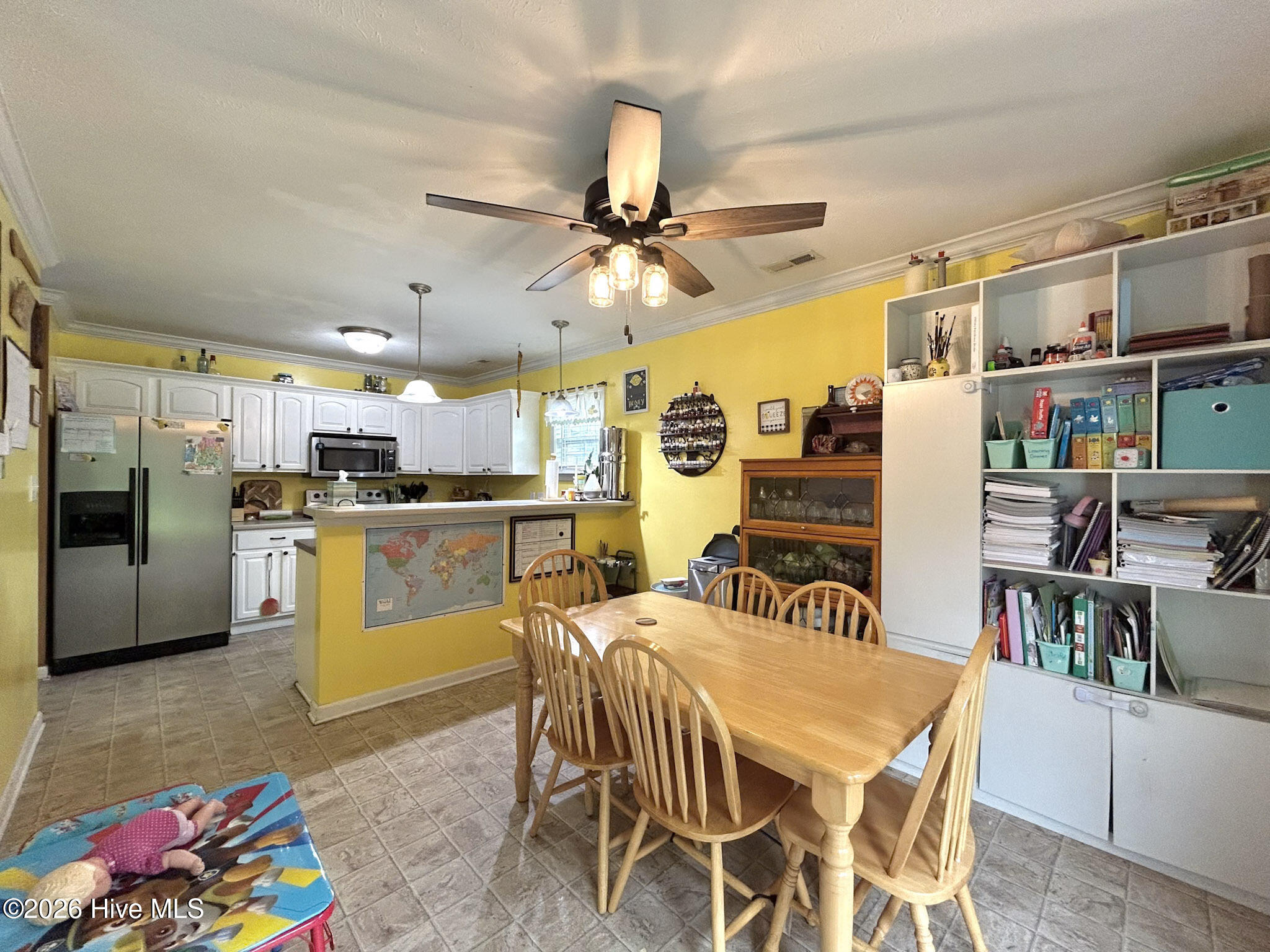 305 Vito Court Property Photo 4