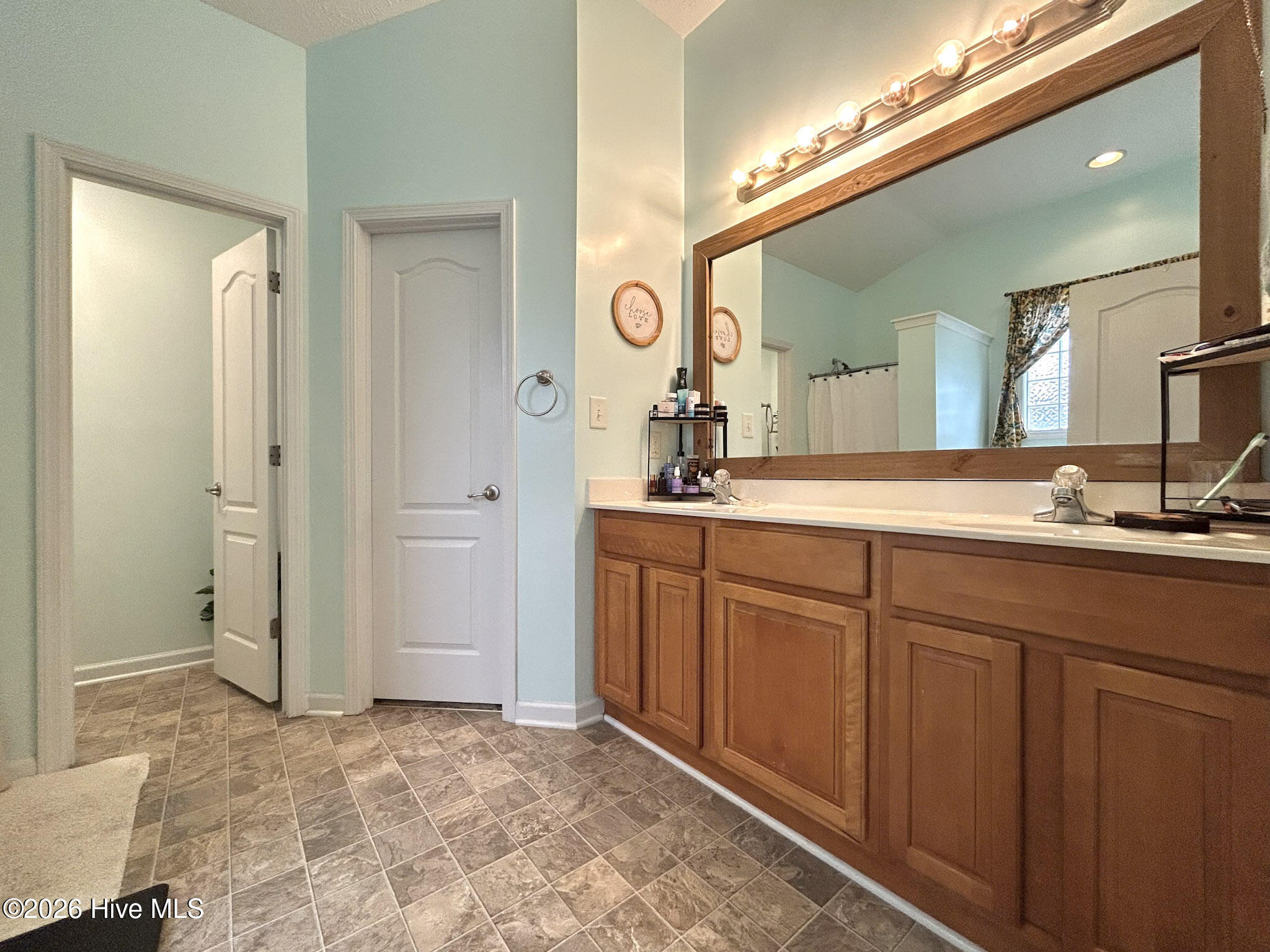 305 Vito Court Property Photo 26