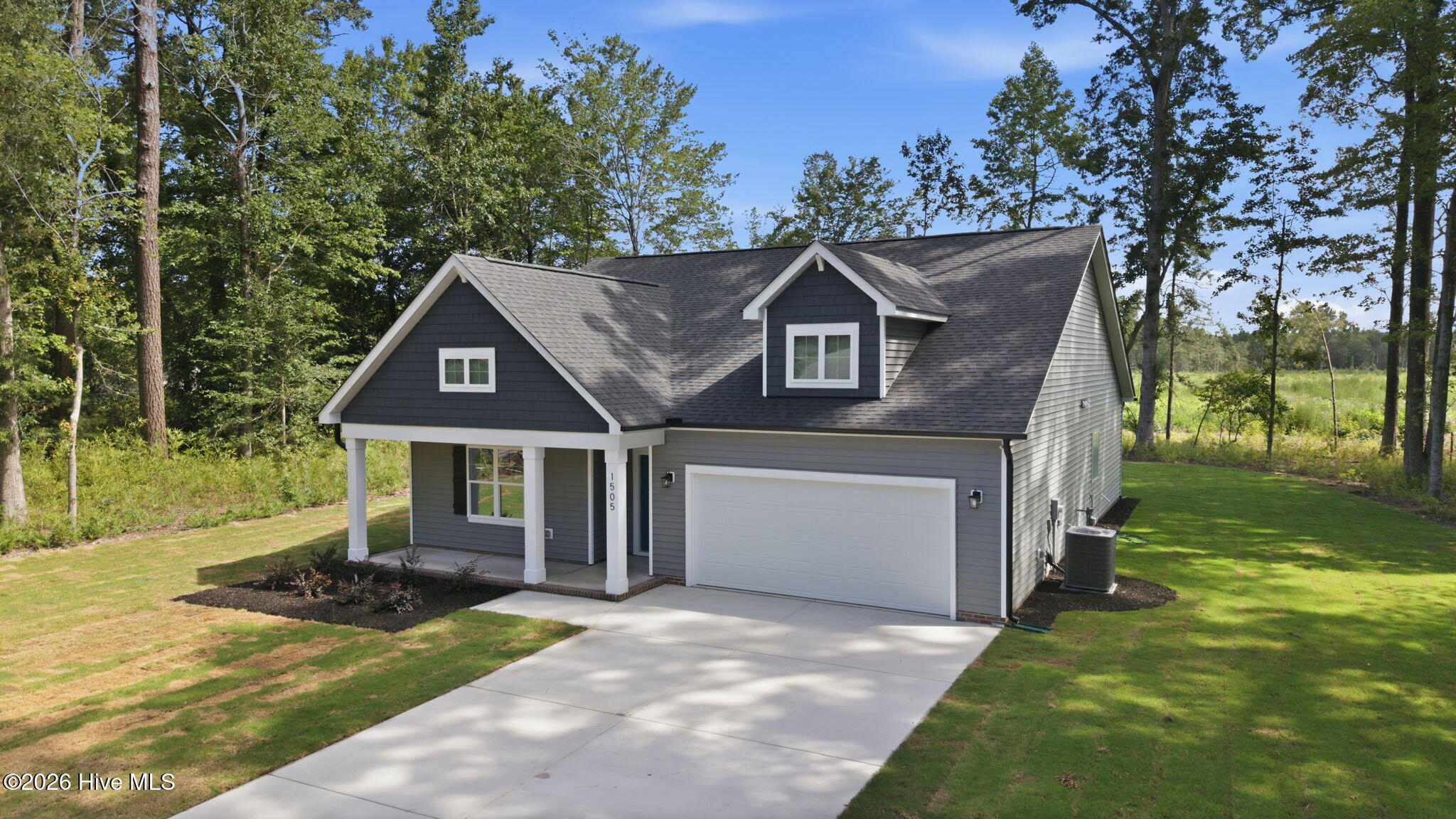 1505 Macon Place Property Photo 4