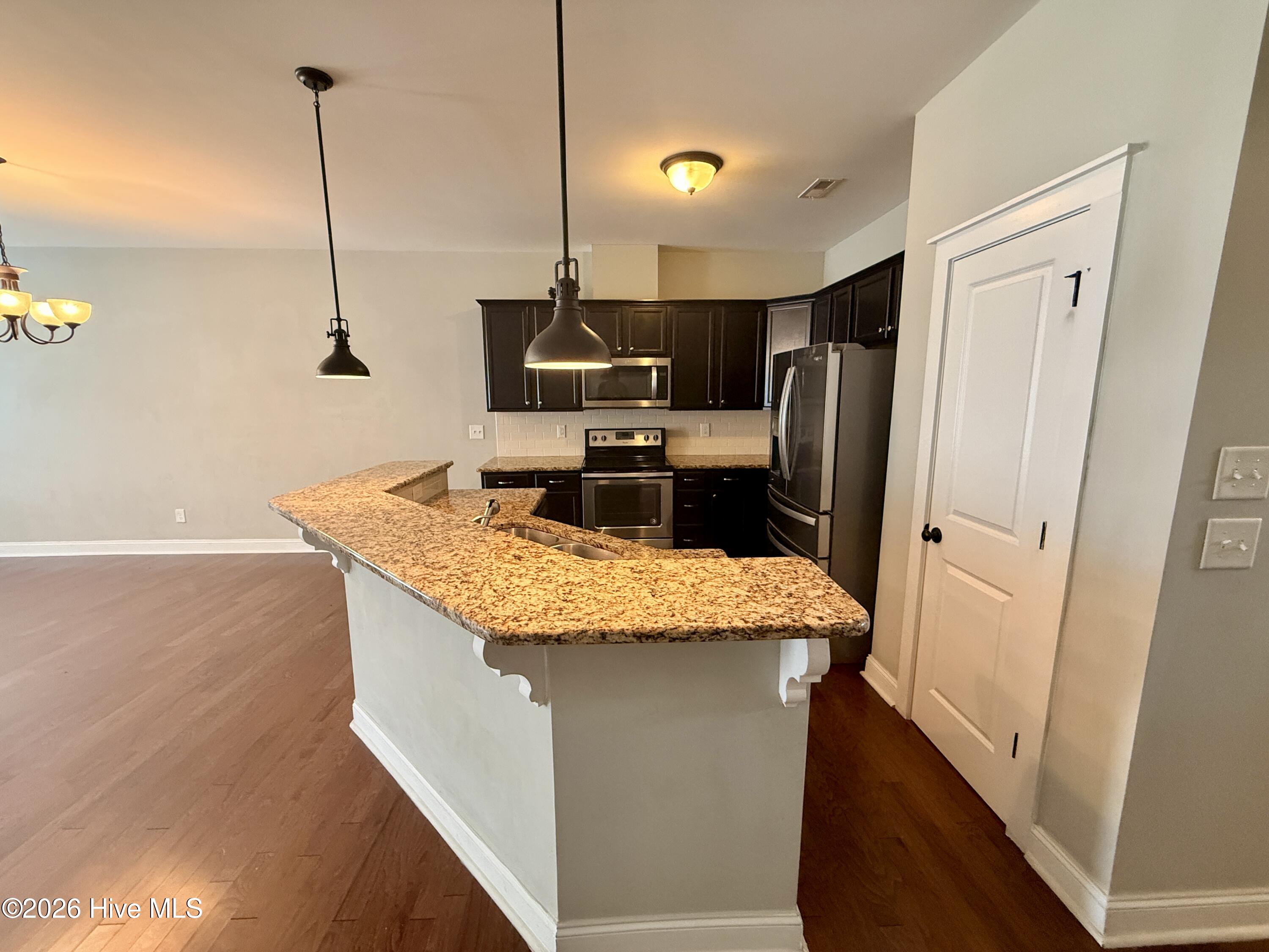 1808 Fox Den Way 2 Property Photo 3