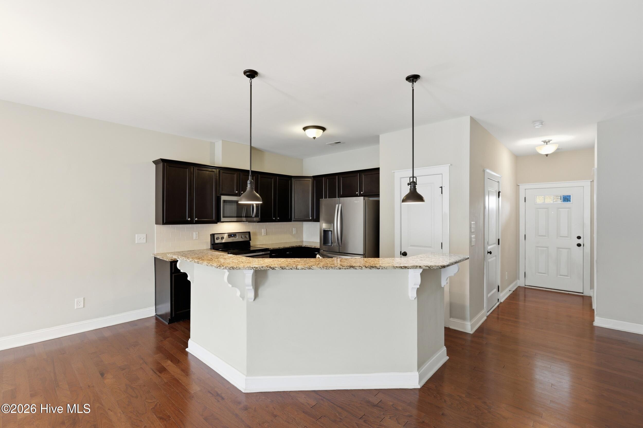 1808 Fox Den Way 2 Property Photo 4