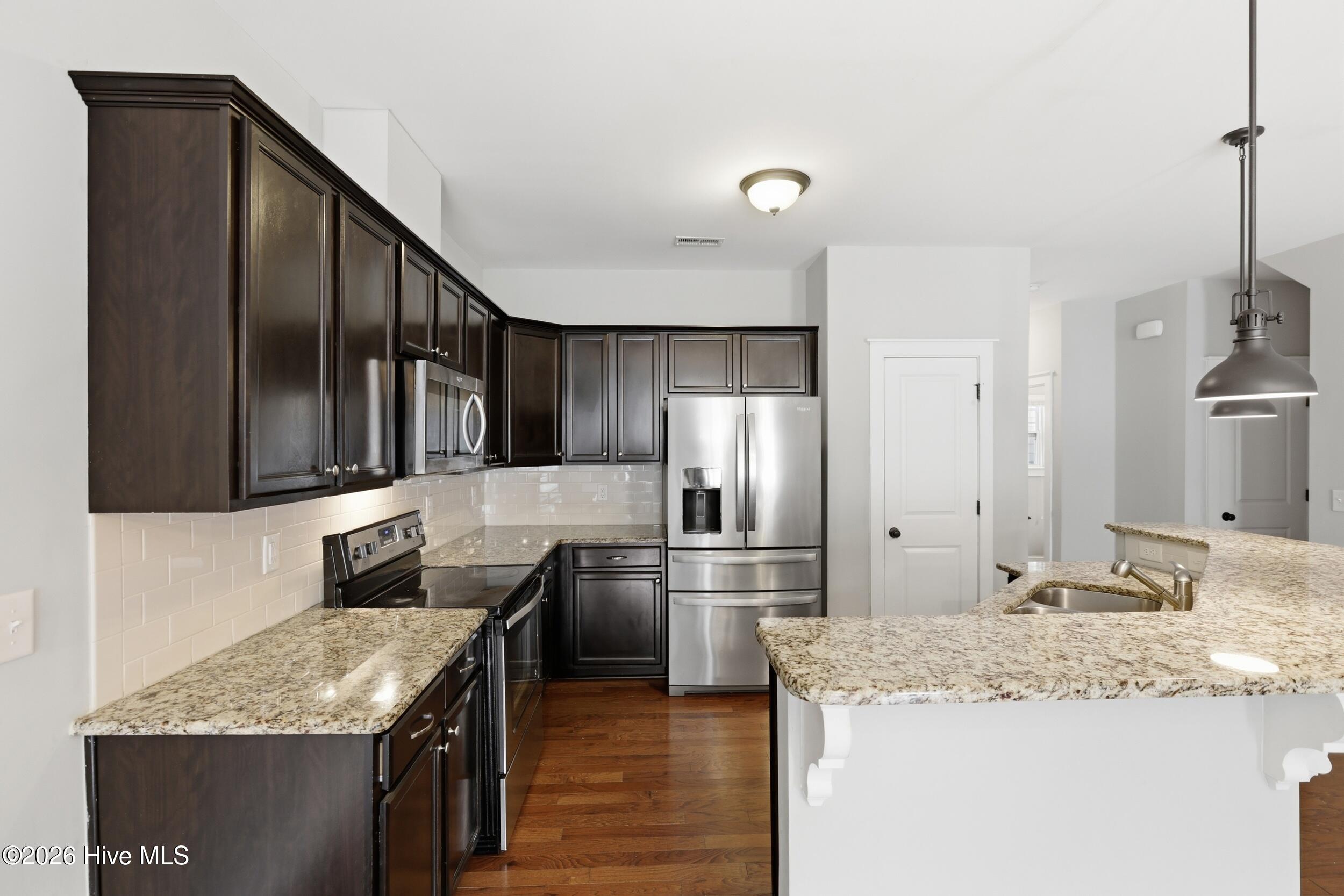 1808 Fox Den Way 2 Property Photo 5