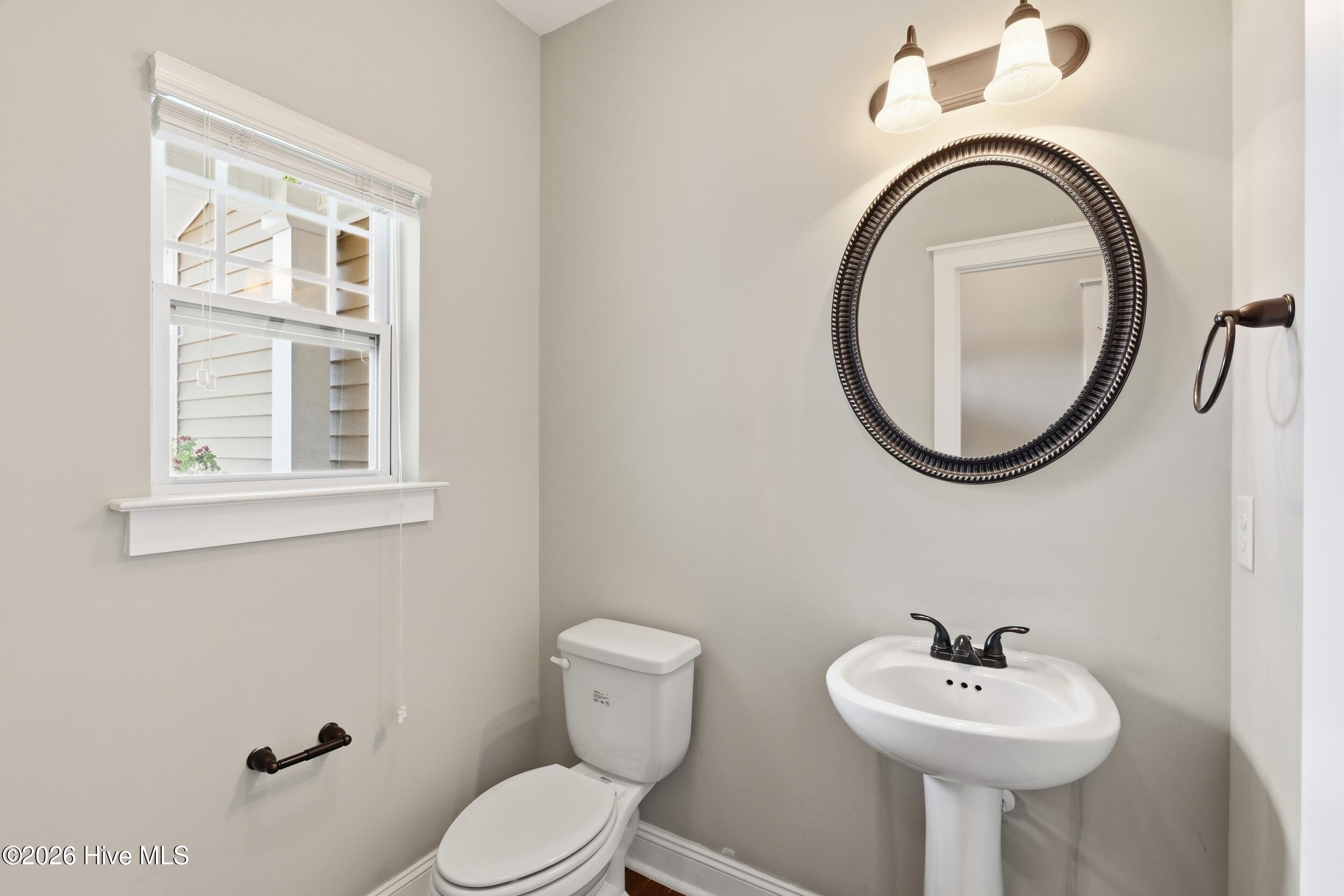 1808 Fox Den Way 2 Property Photo 7