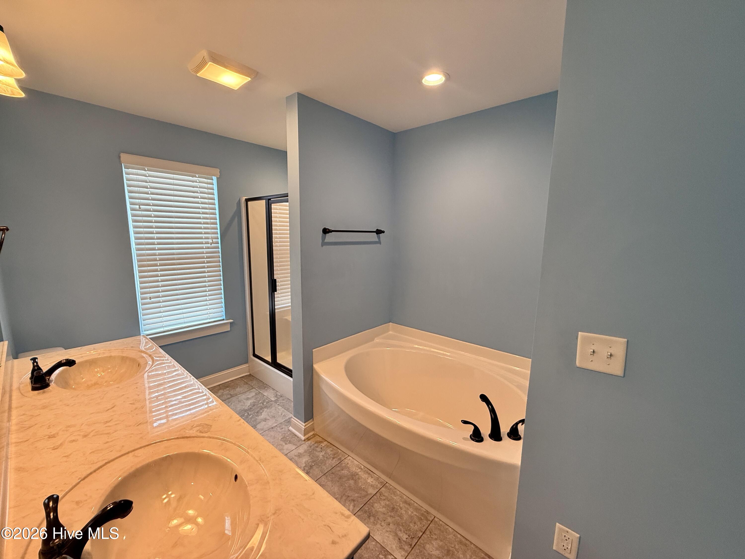 1808 Fox Den Way 2 Property Photo 10
