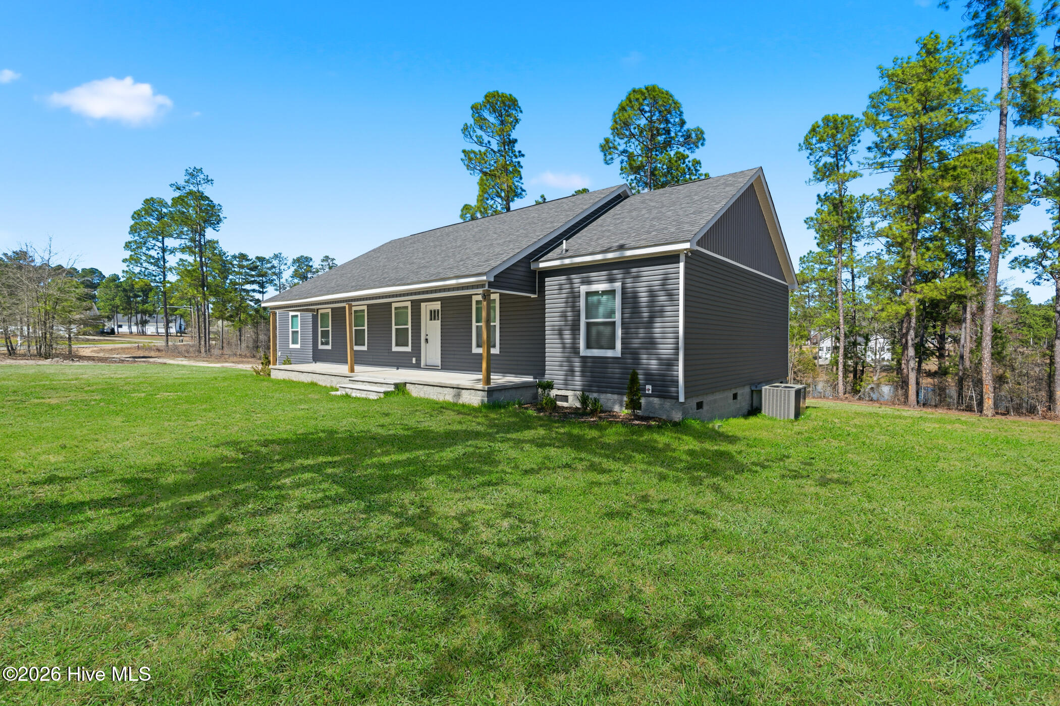 151 Kenric Point Property Photo 4