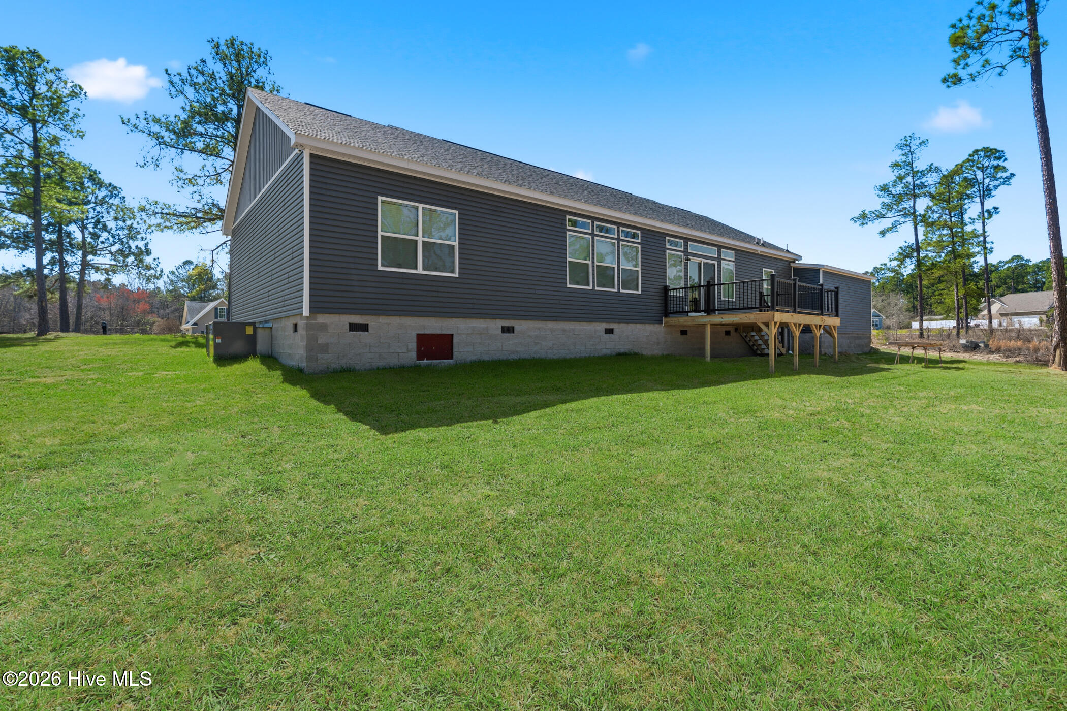 151 Kenric Point Property Photo 5
