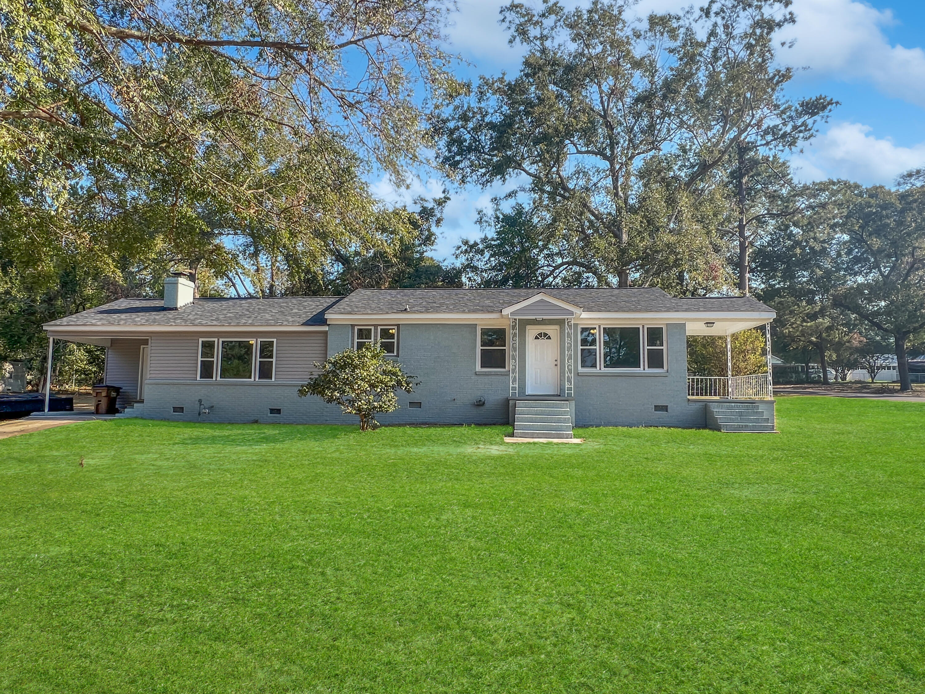 501 2nd Street Property Photo 1