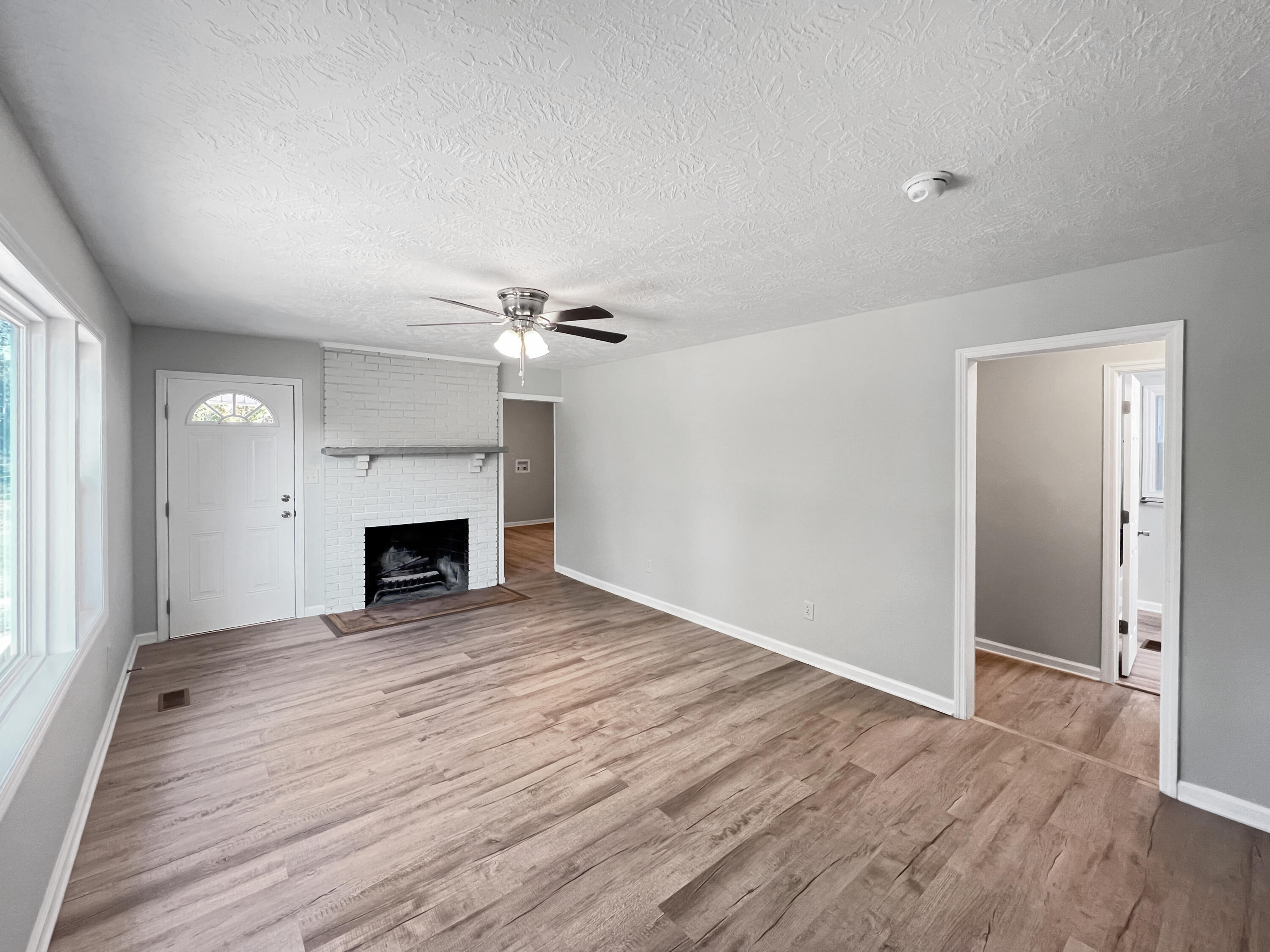 501 2nd Street Property Photo 4