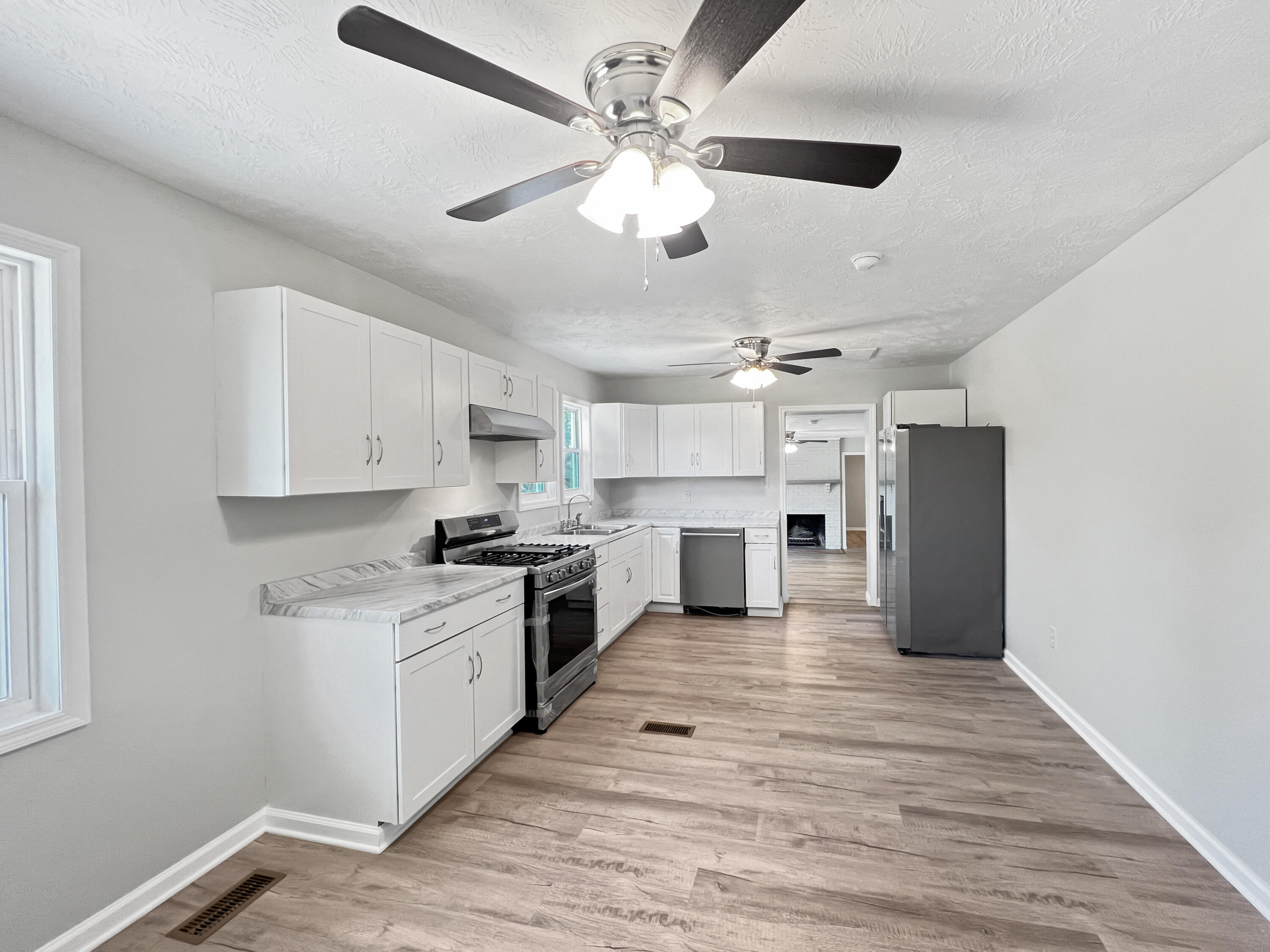501 2nd Street Property Photo 7