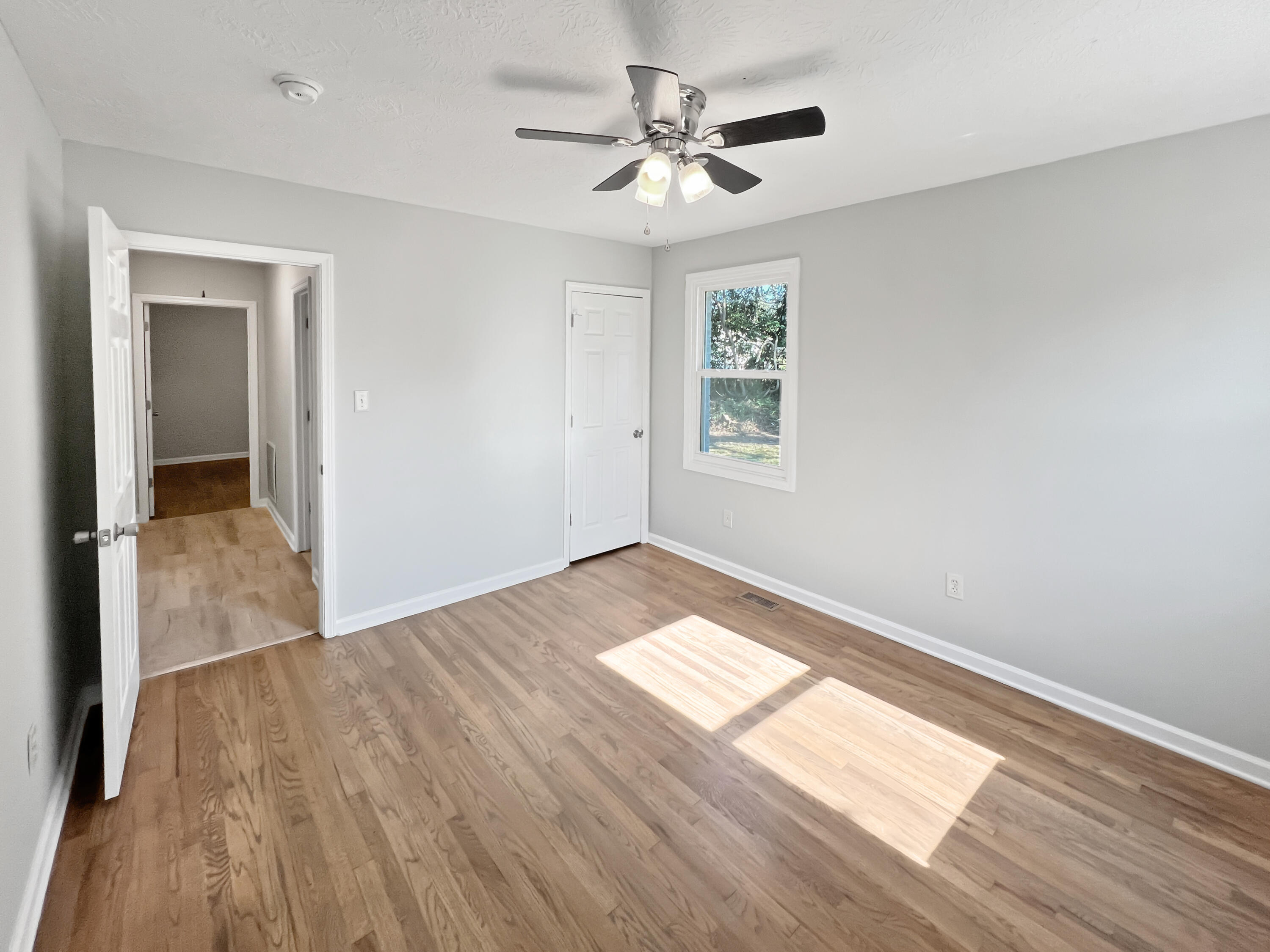 501 2nd Street Property Photo 15