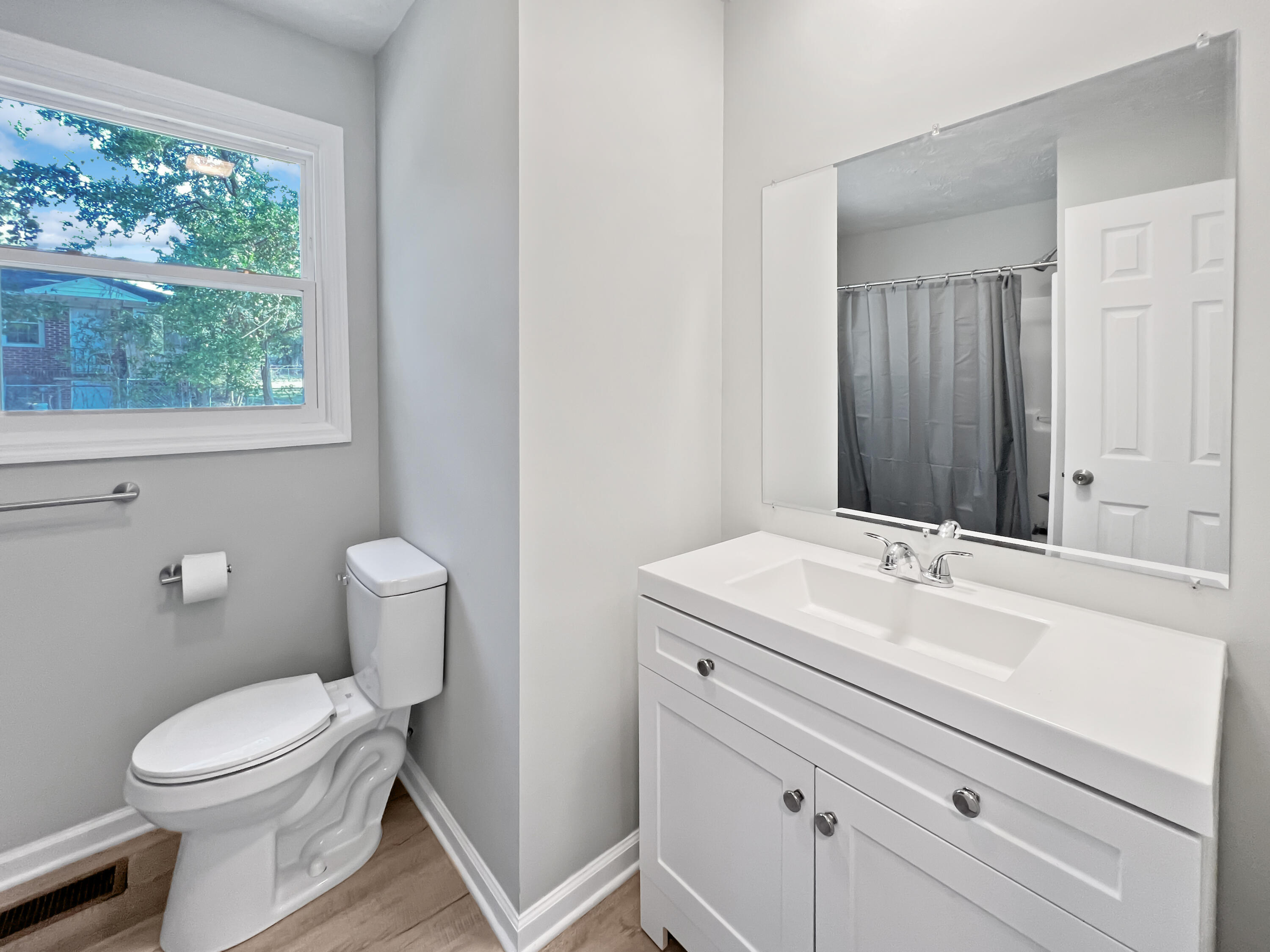501 2nd Street Property Photo 16