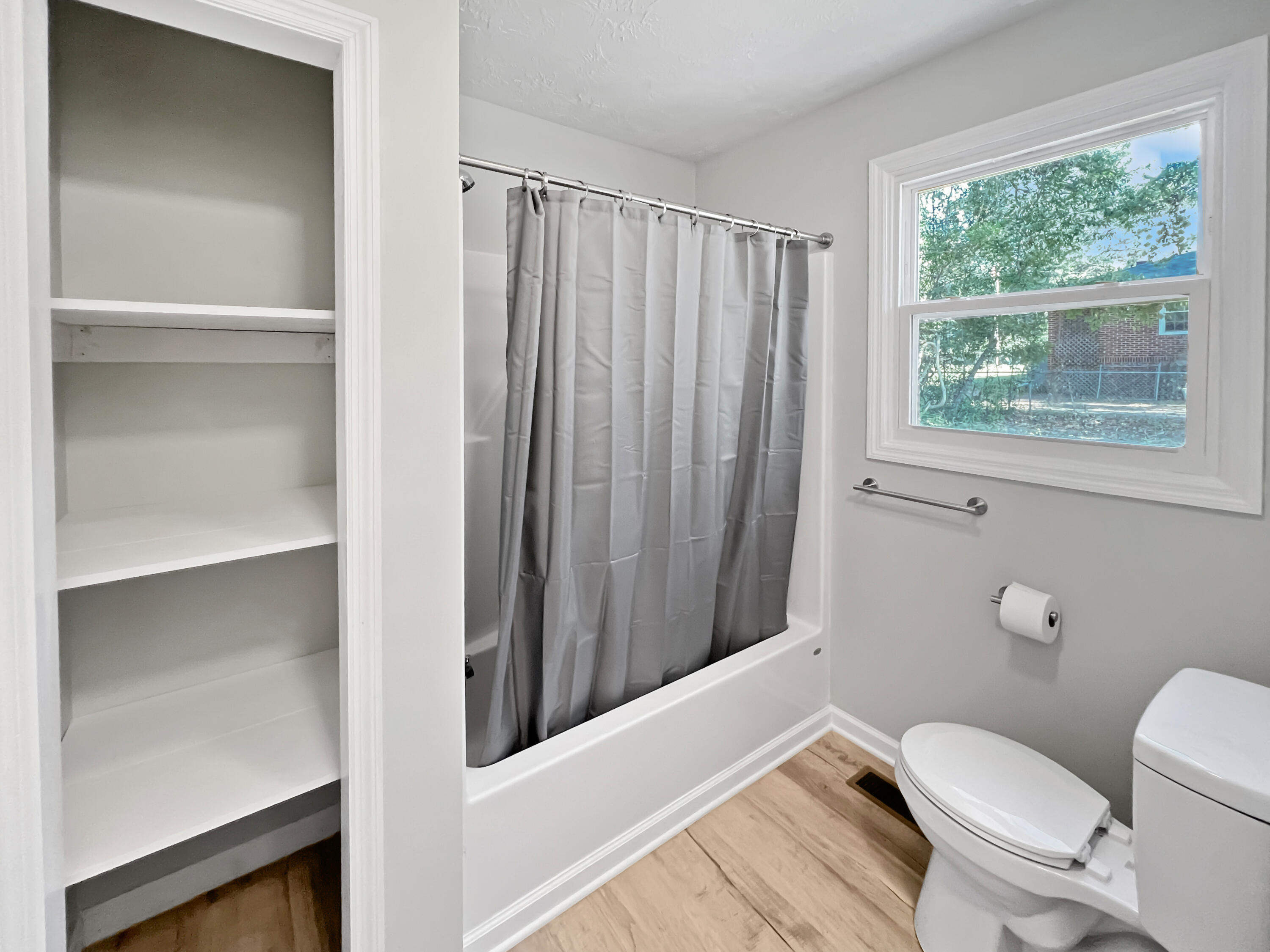 501 2nd Street Property Photo 17