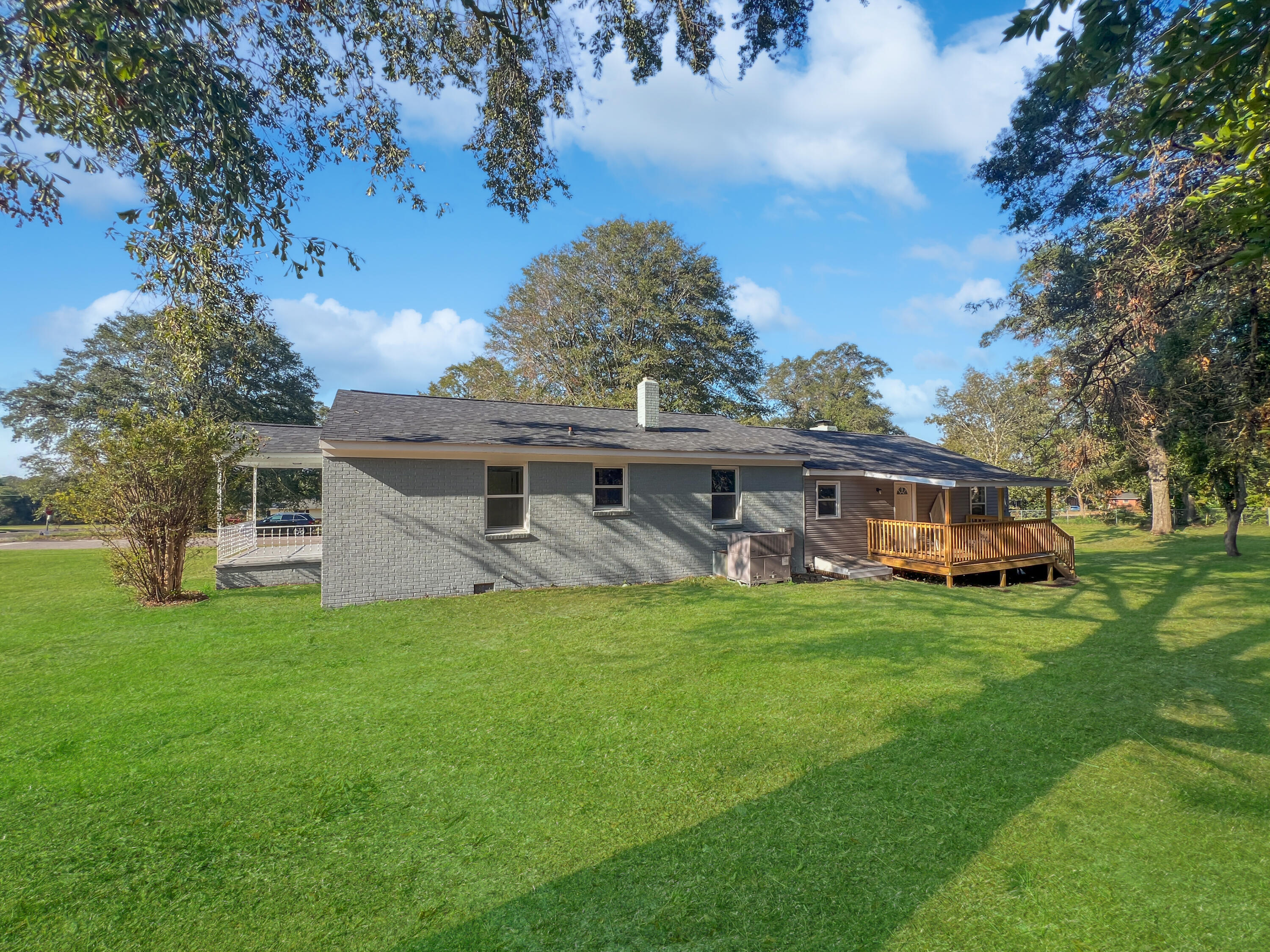 501 2nd Street Property Photo 22