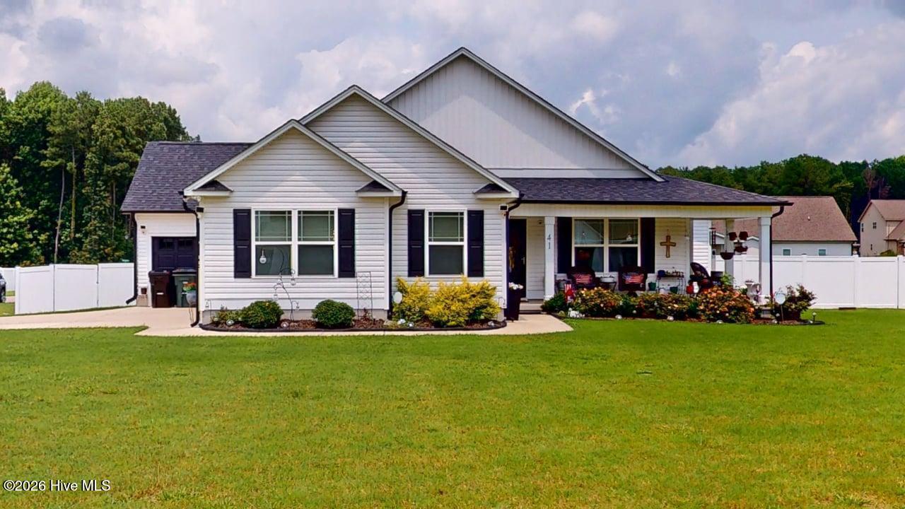41 River Banks Drive Property Photo 1