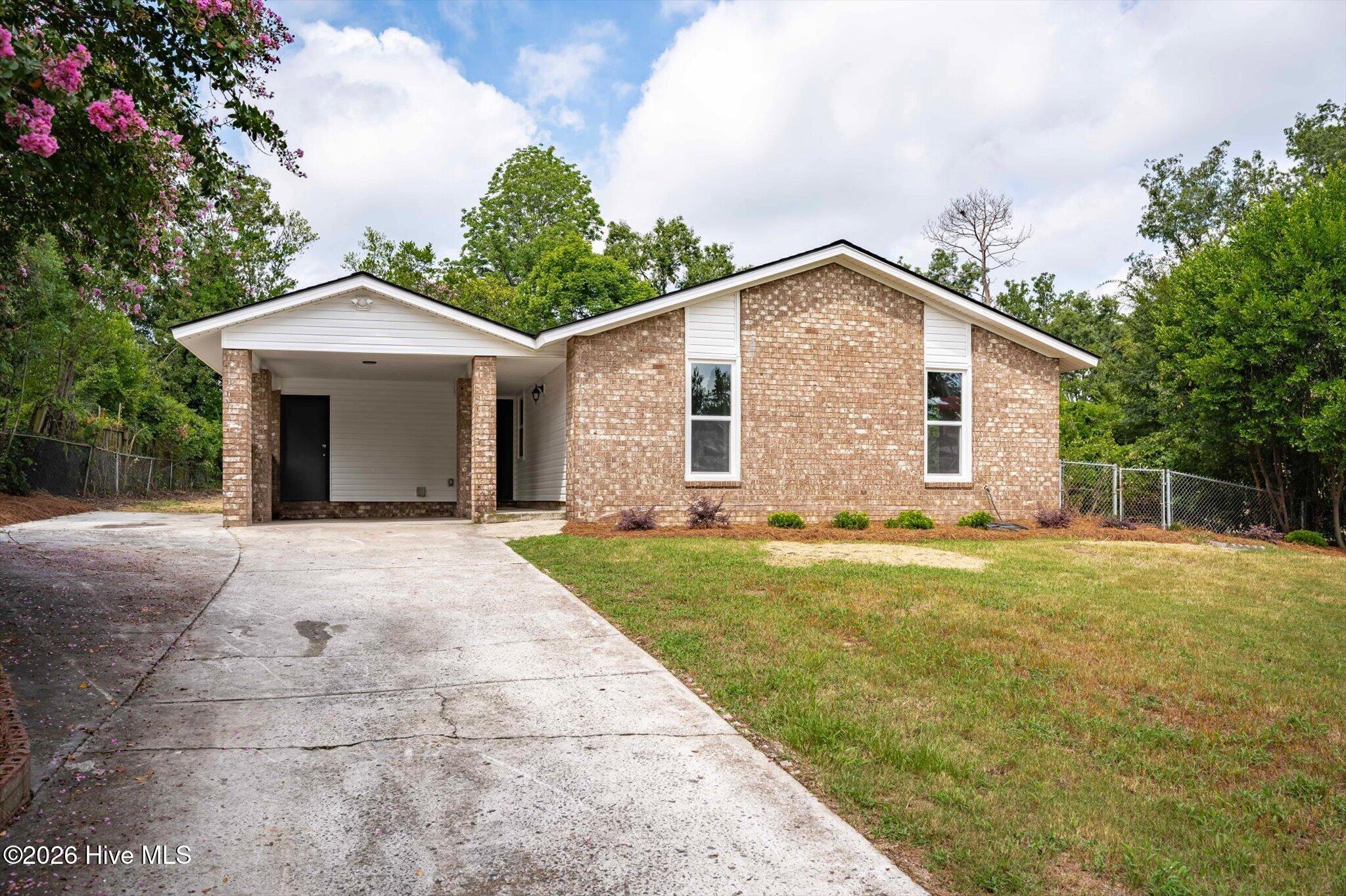 4459 Shadowood Drive Property Photo 2