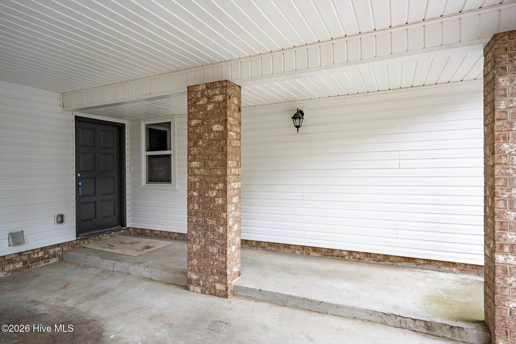 4459 Shadowood Drive Property Photo 3