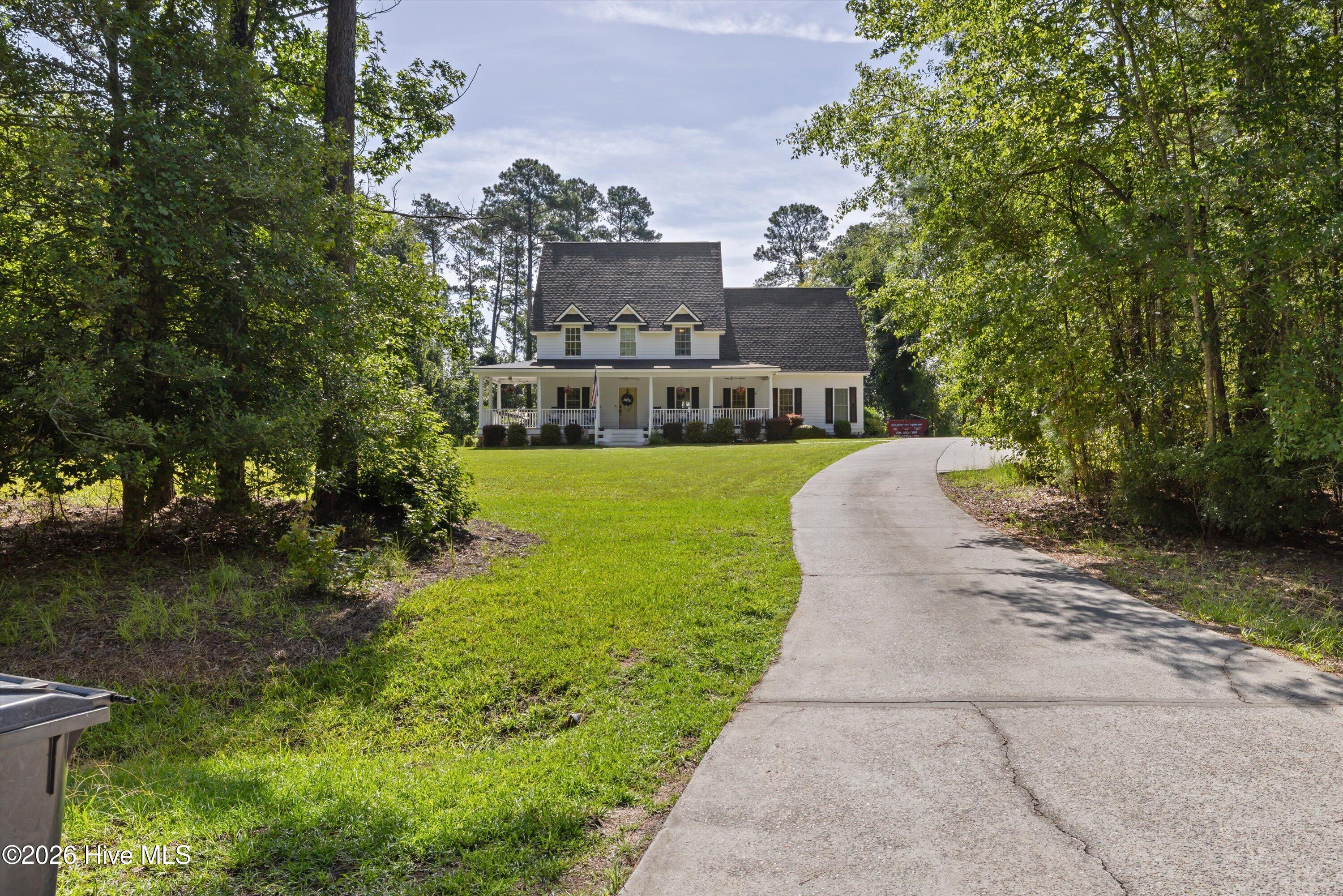 553 Oakwood Pointe Road Property Photo 2