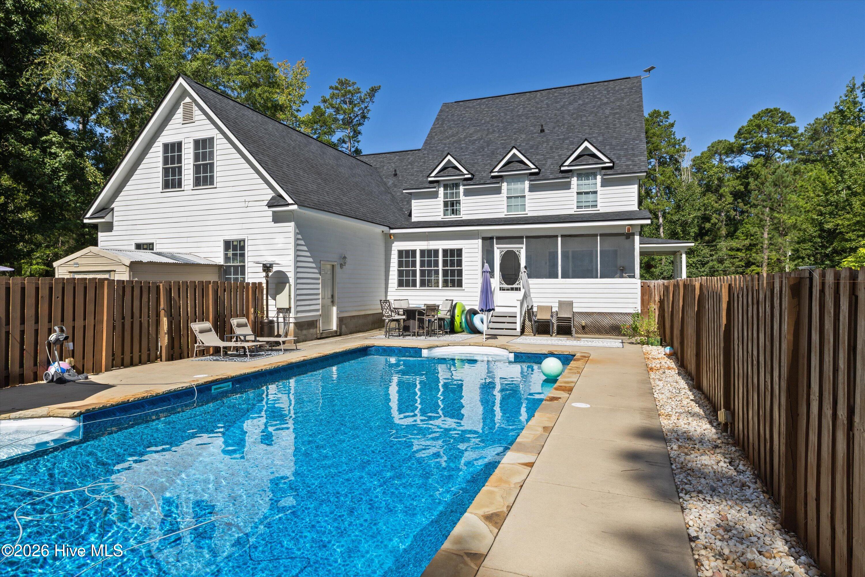 553 Oakwood Pointe Road Property Photo 18