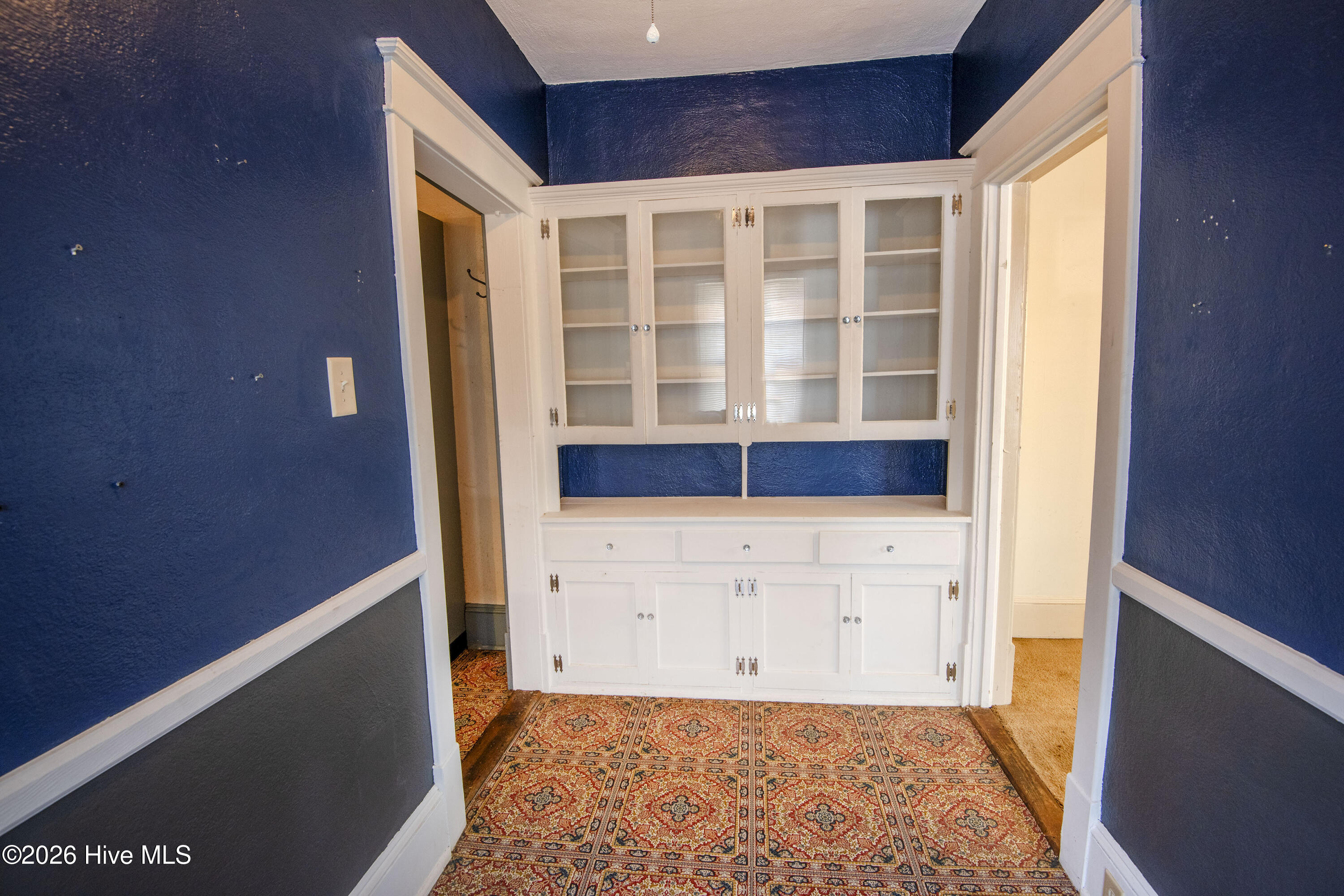 204 E Baker Street Property Photo 13