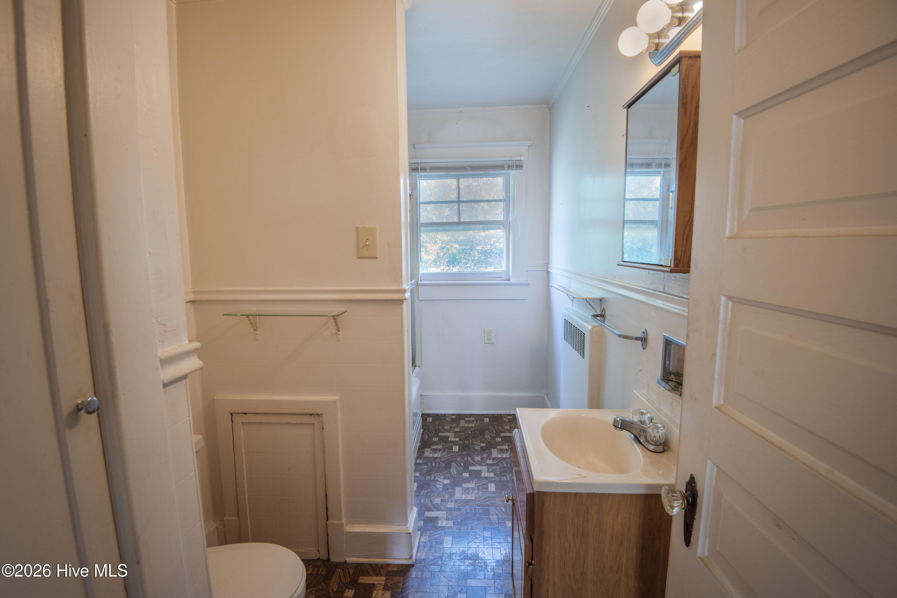 204 E Baker Street Property Photo 24